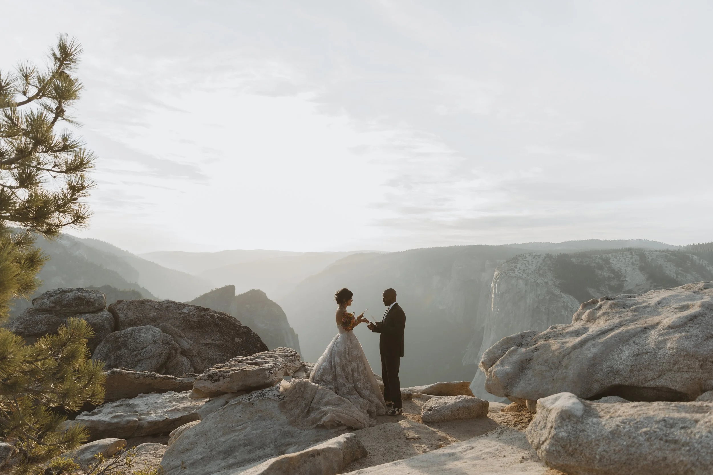 jaxlens_yosemiteelopement1.jpg