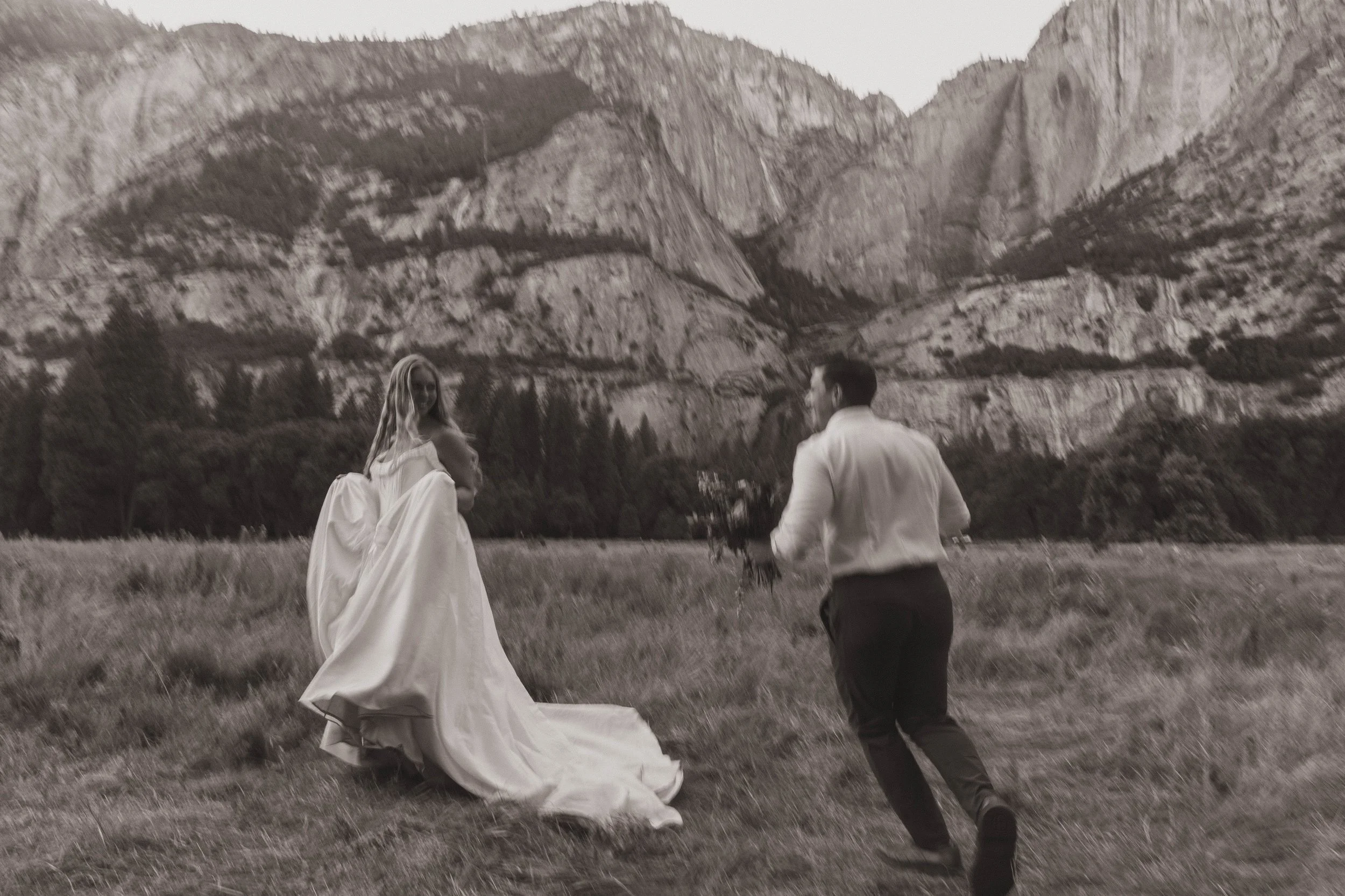 jaxlens_yosemiteelopement25.jpg