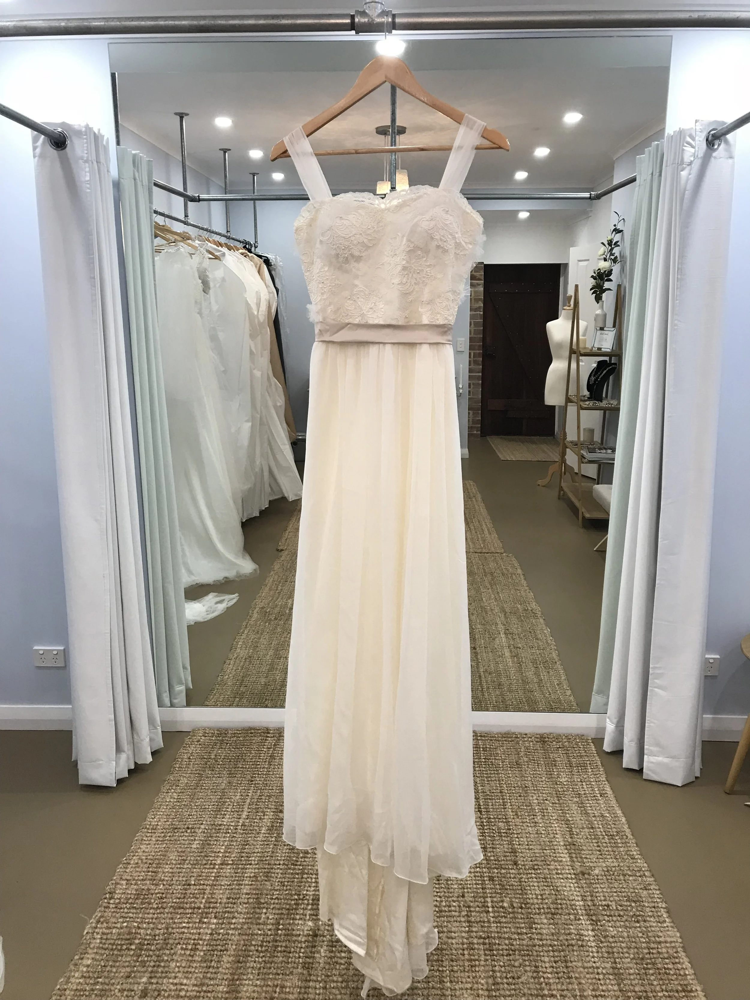 Custom Janice Originals-Dressmakers - Size 6