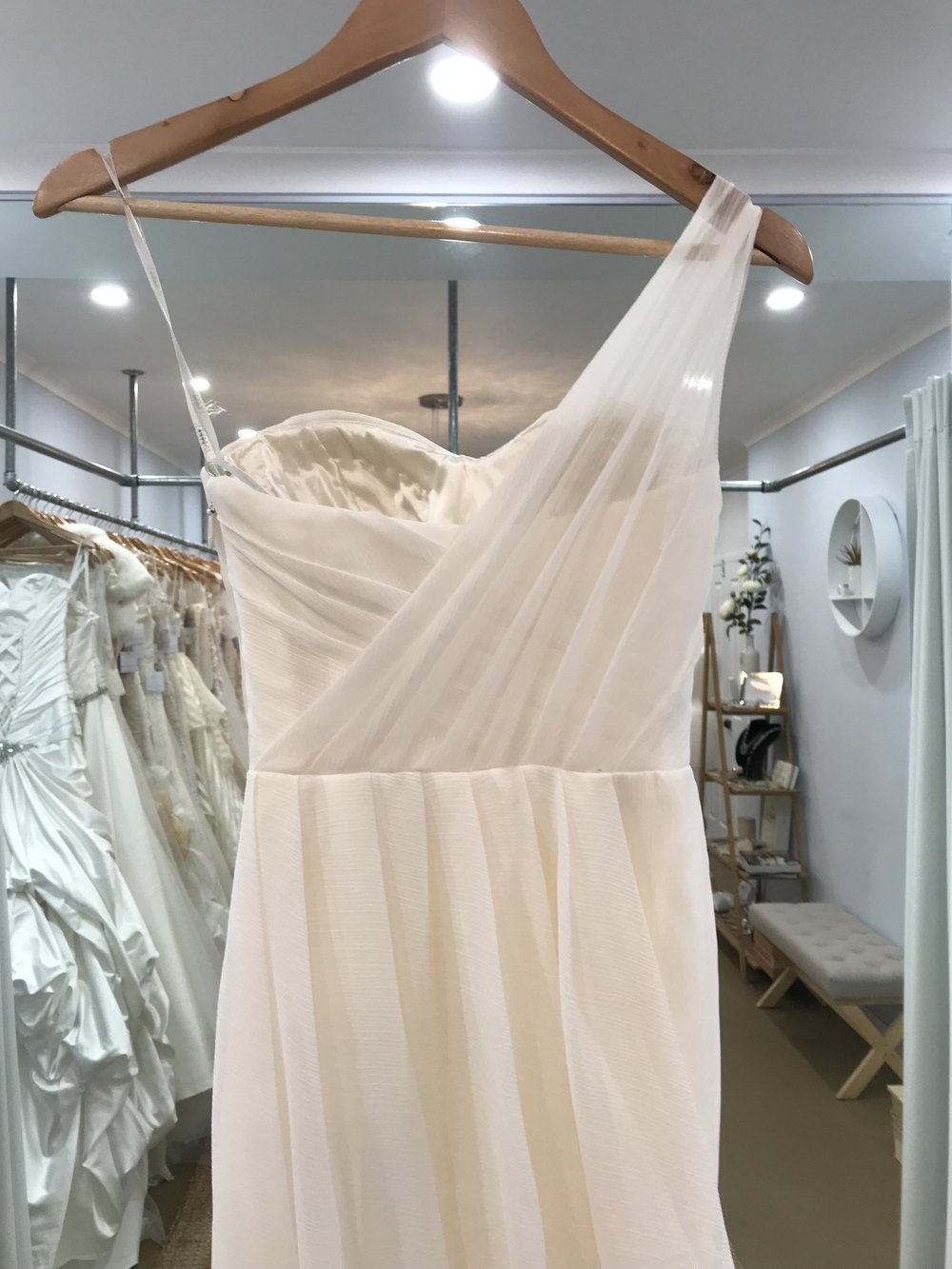 vera wang white collection bridesmaid dresses Off-Shoulder Polka Dot Exquisite Wedding Dress – HAREM's Brides