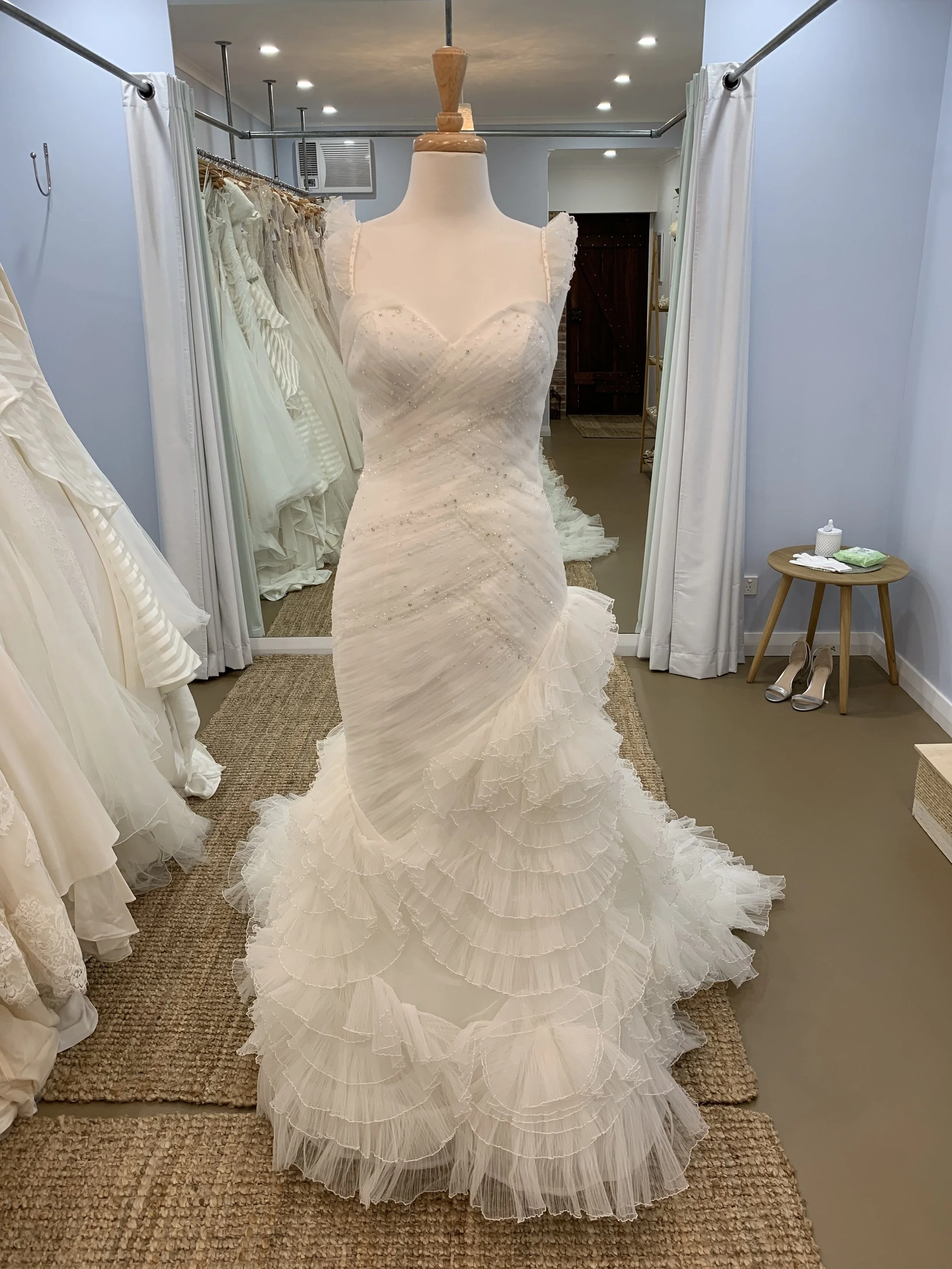 Pronovias - Size 8-10