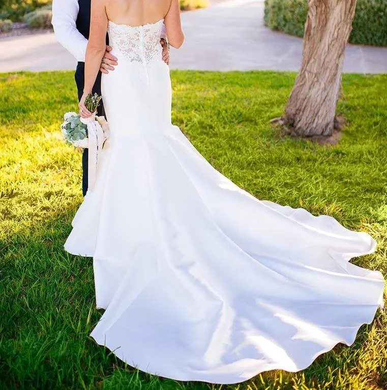 back of dress cropped.JPG