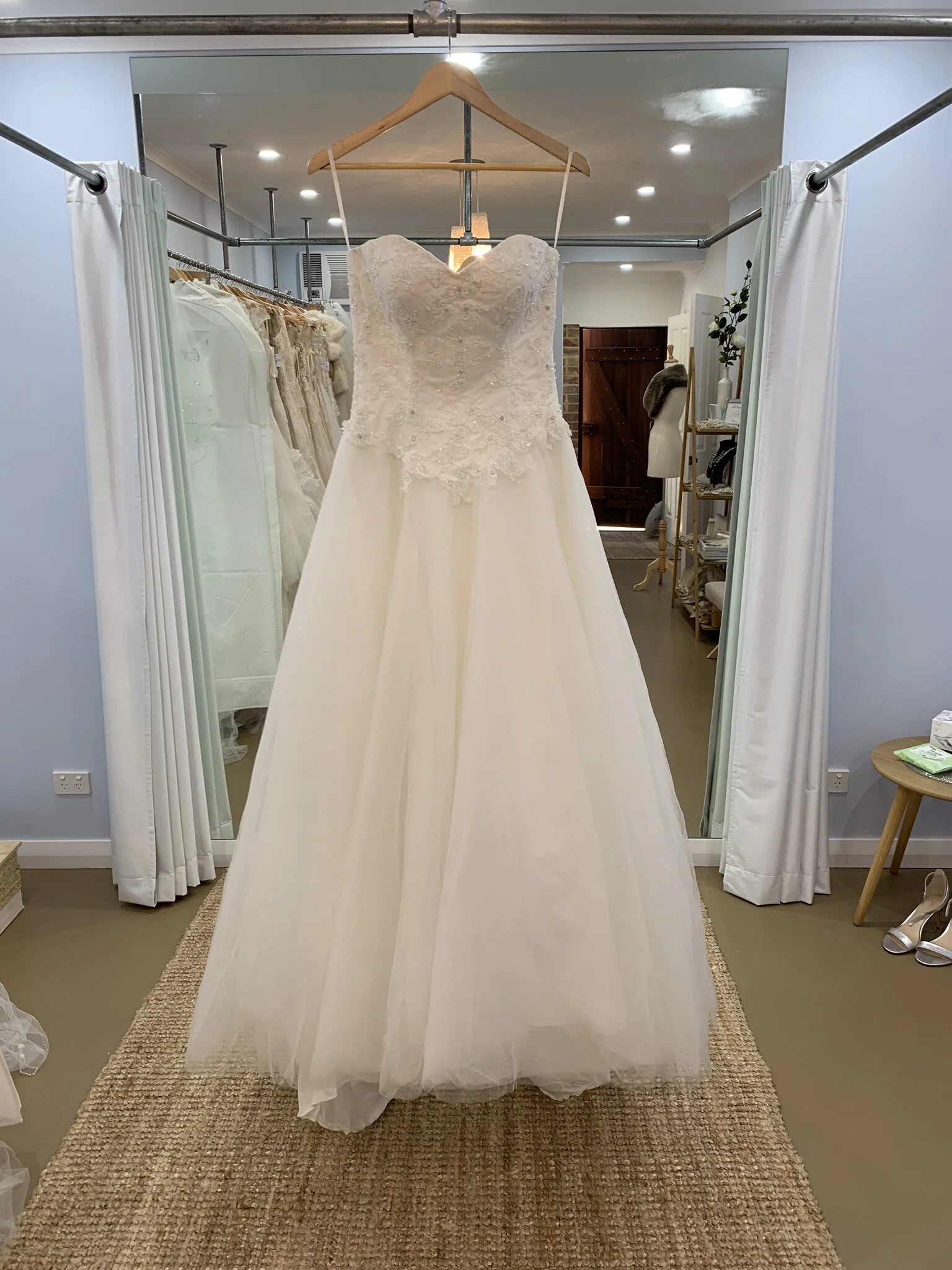 Idora Collection - Size 8