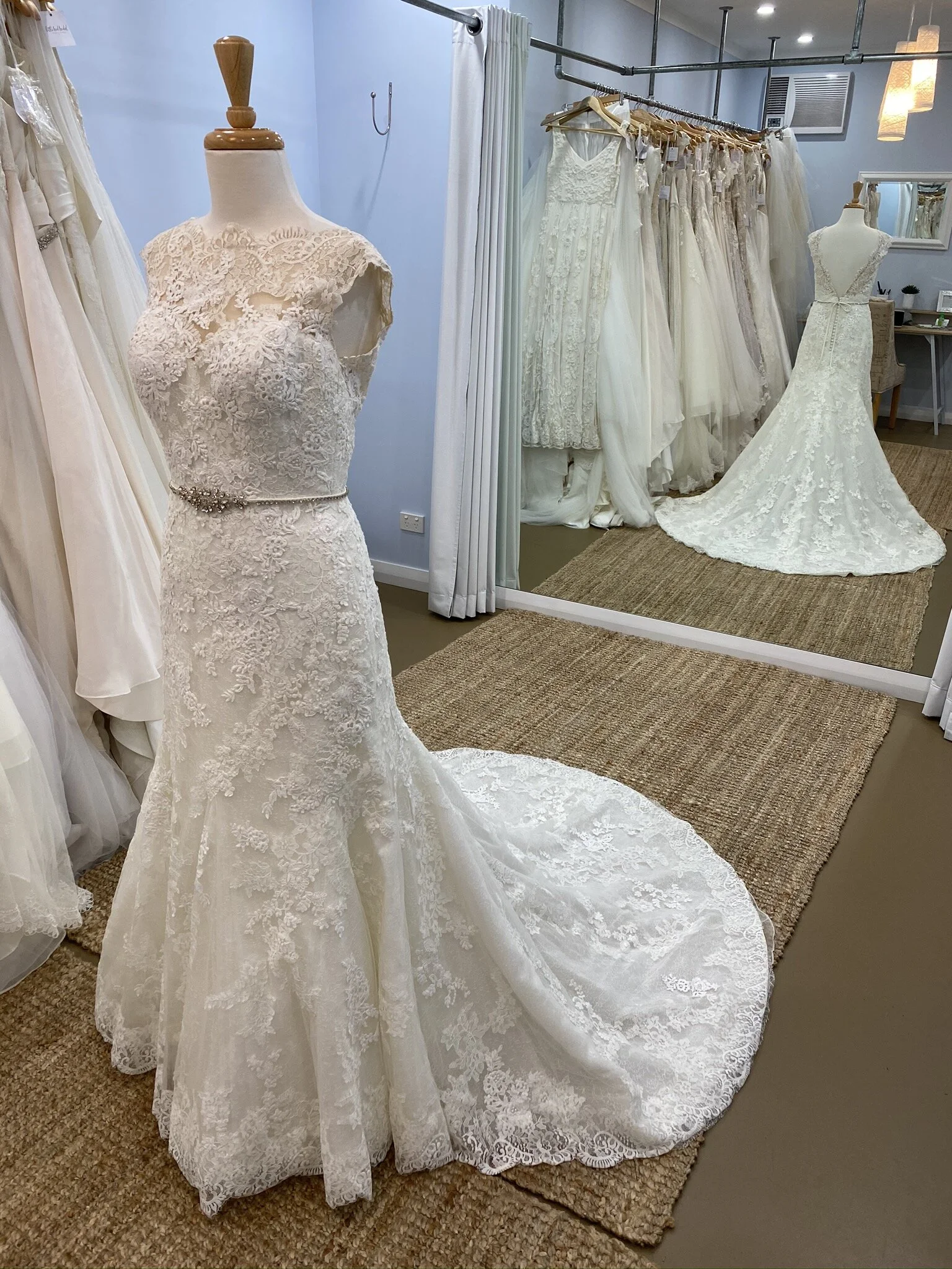 Pronovias - Olivia - Size 10 — Little 