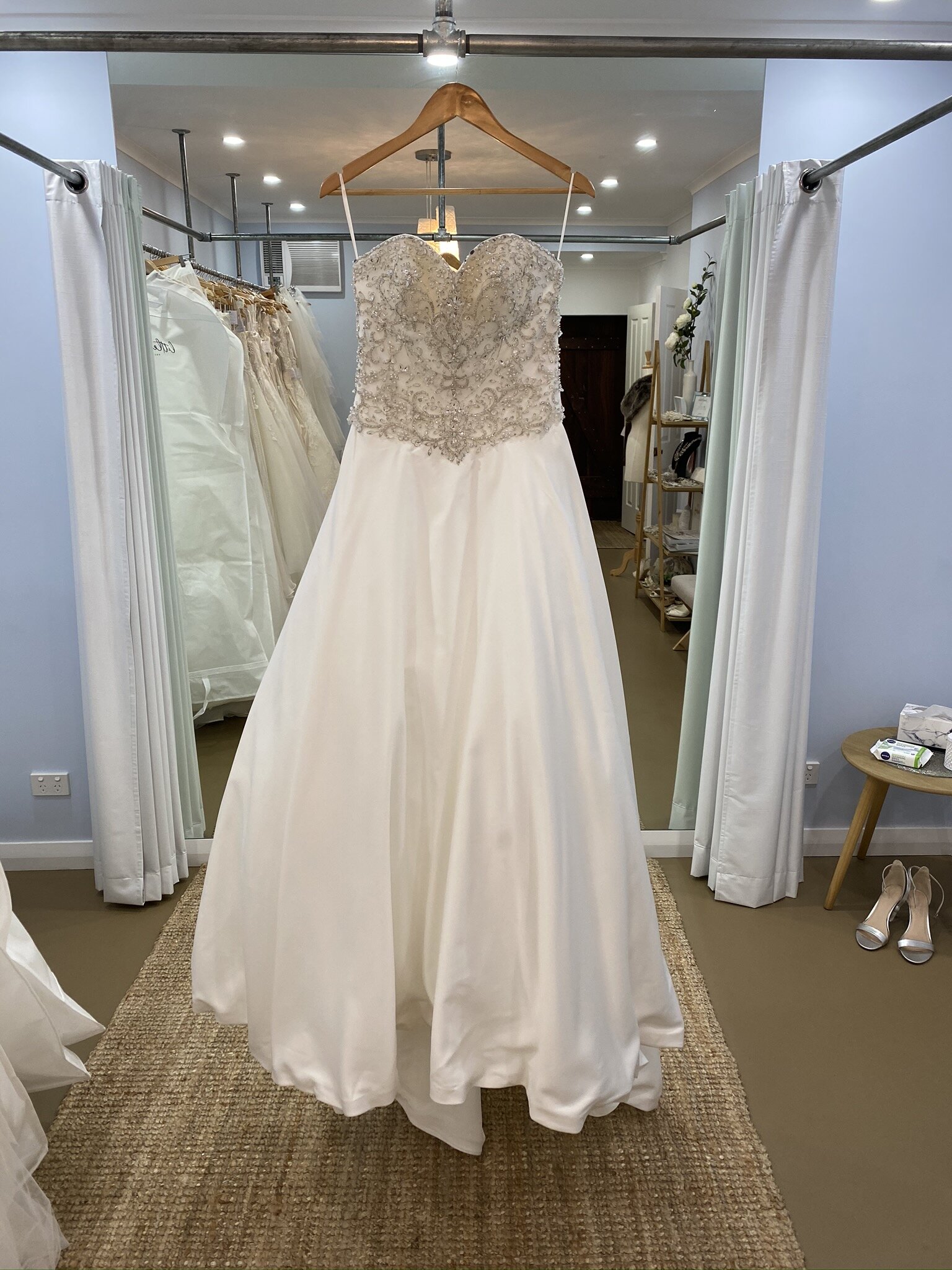 Bridal Chic - Size 10