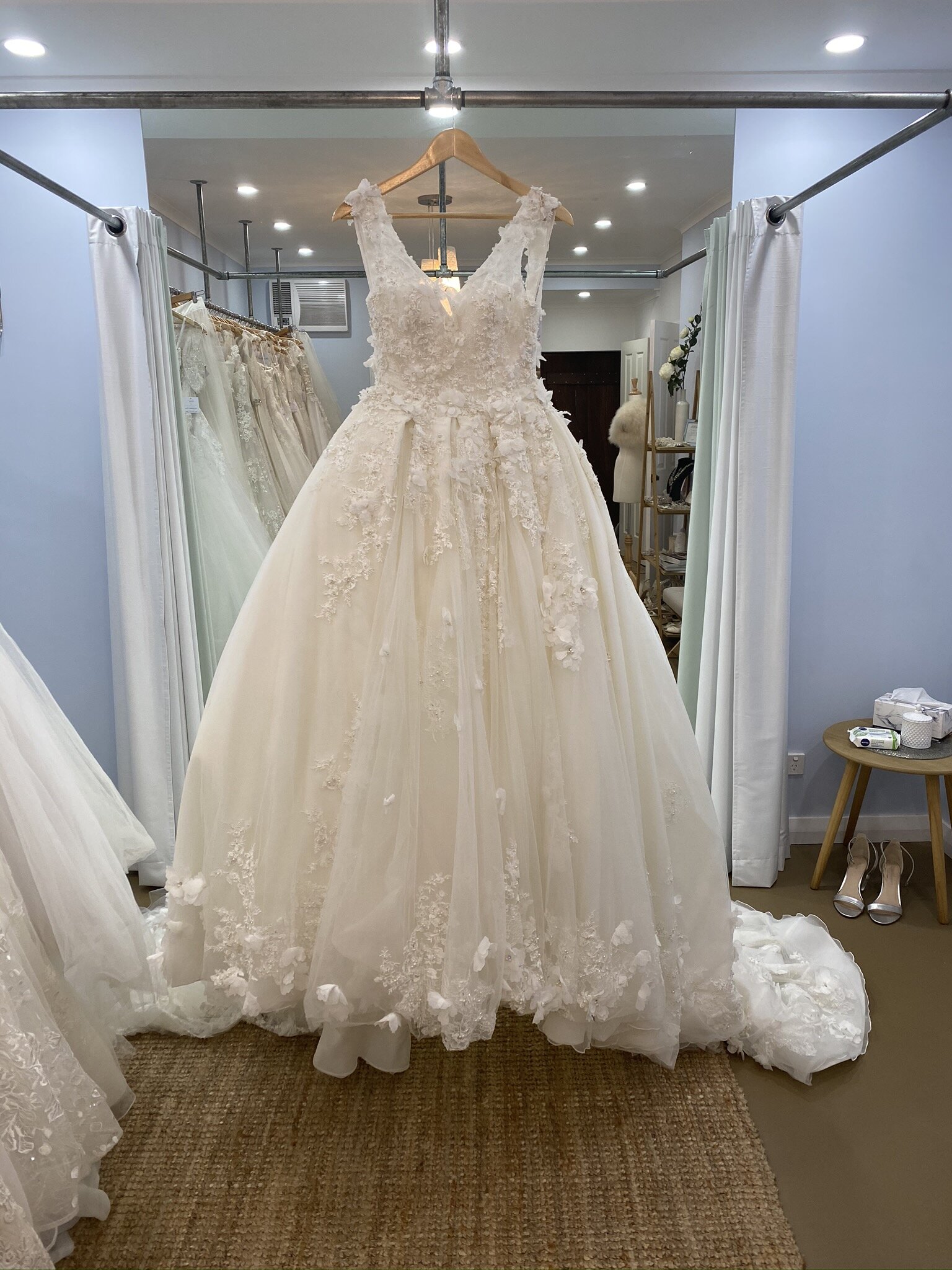 Demetrios Platinum Collection - Anastasia - Size 8-10