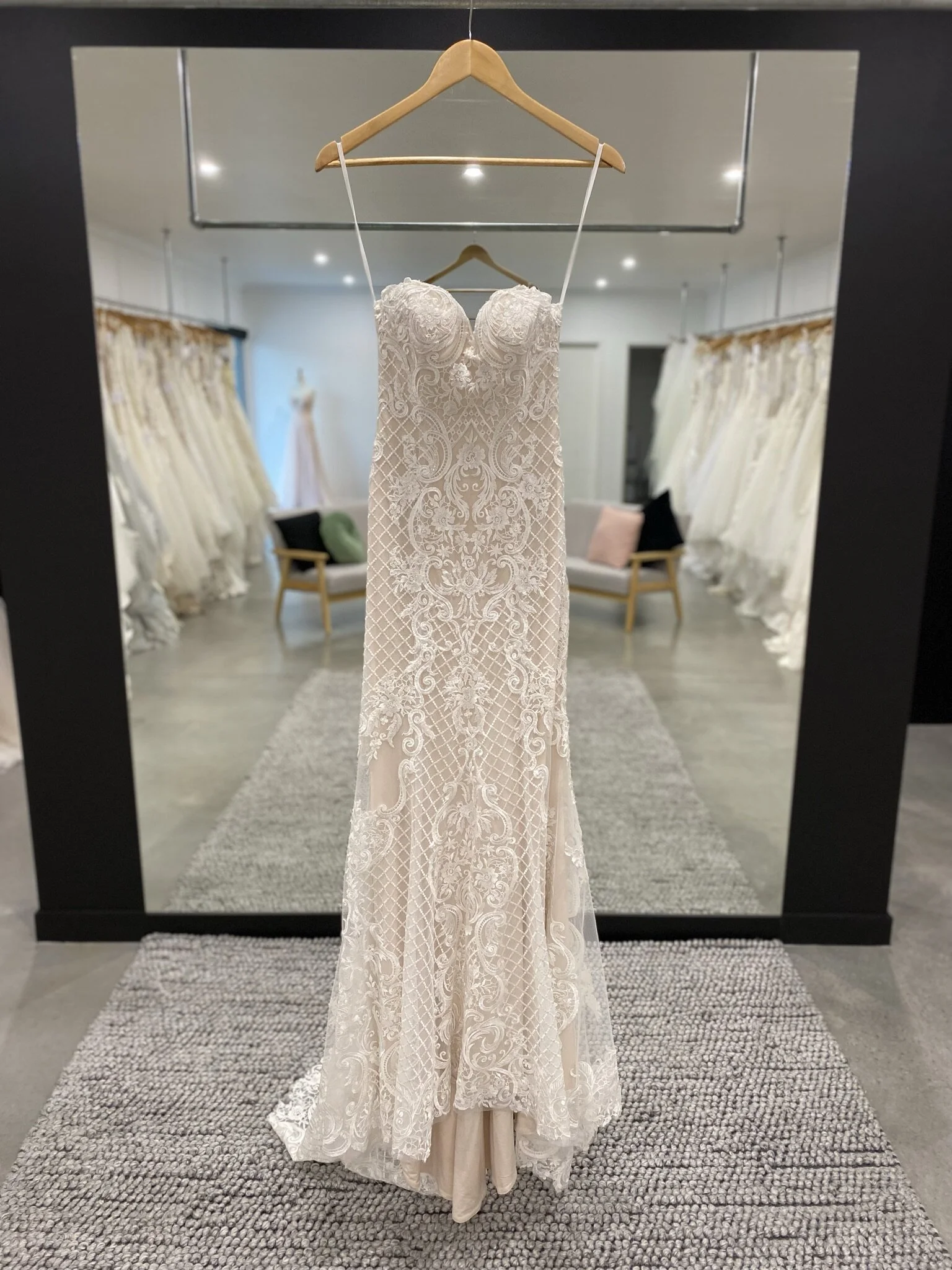 Madi Lane - Indira (Modified) - Size 6-8