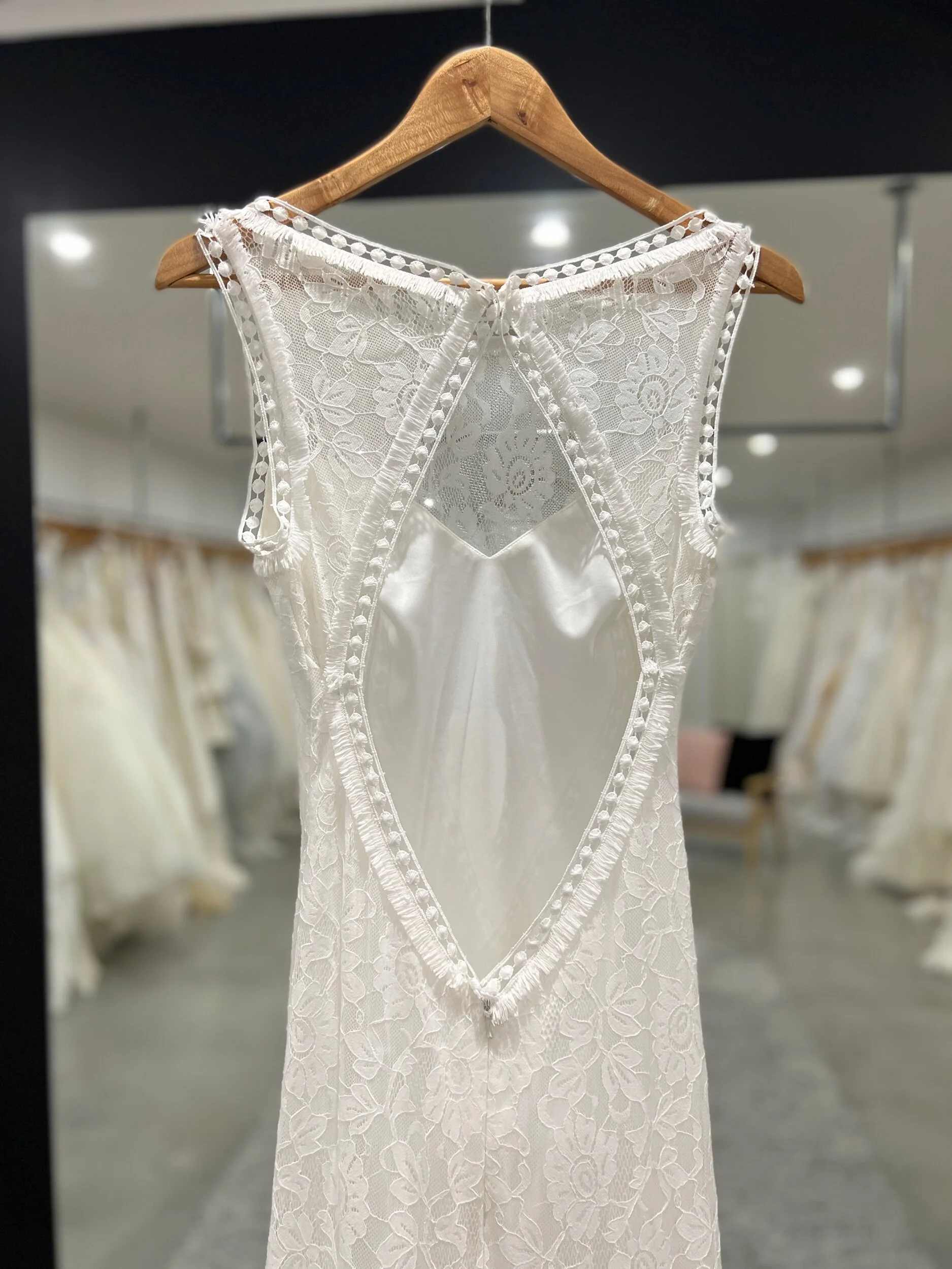 726D04C0-DDE1-40CD-B569-6F7B999E507B