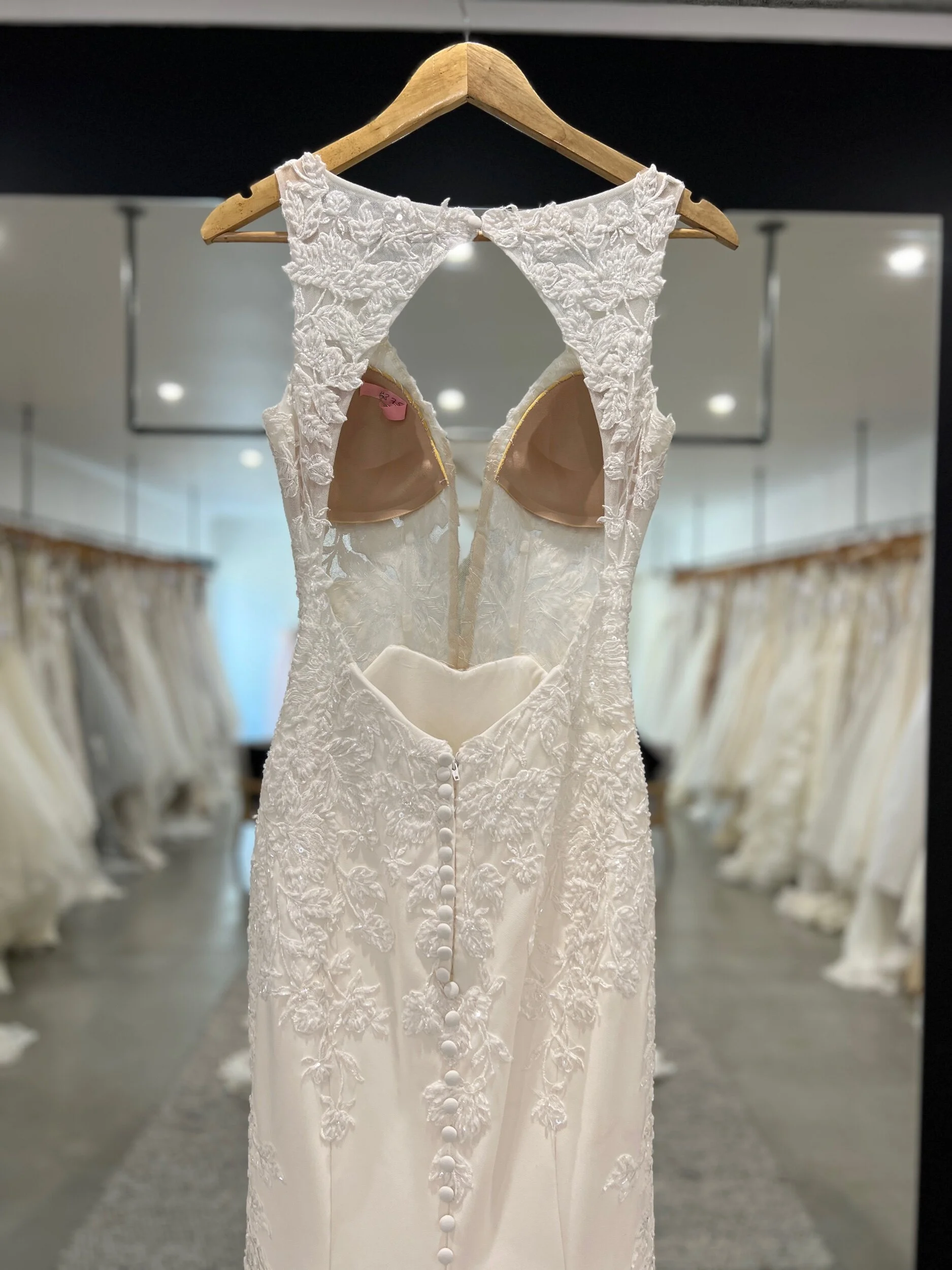 F41A5E19-06DC-4C19-A5E0-D237BAF3A363