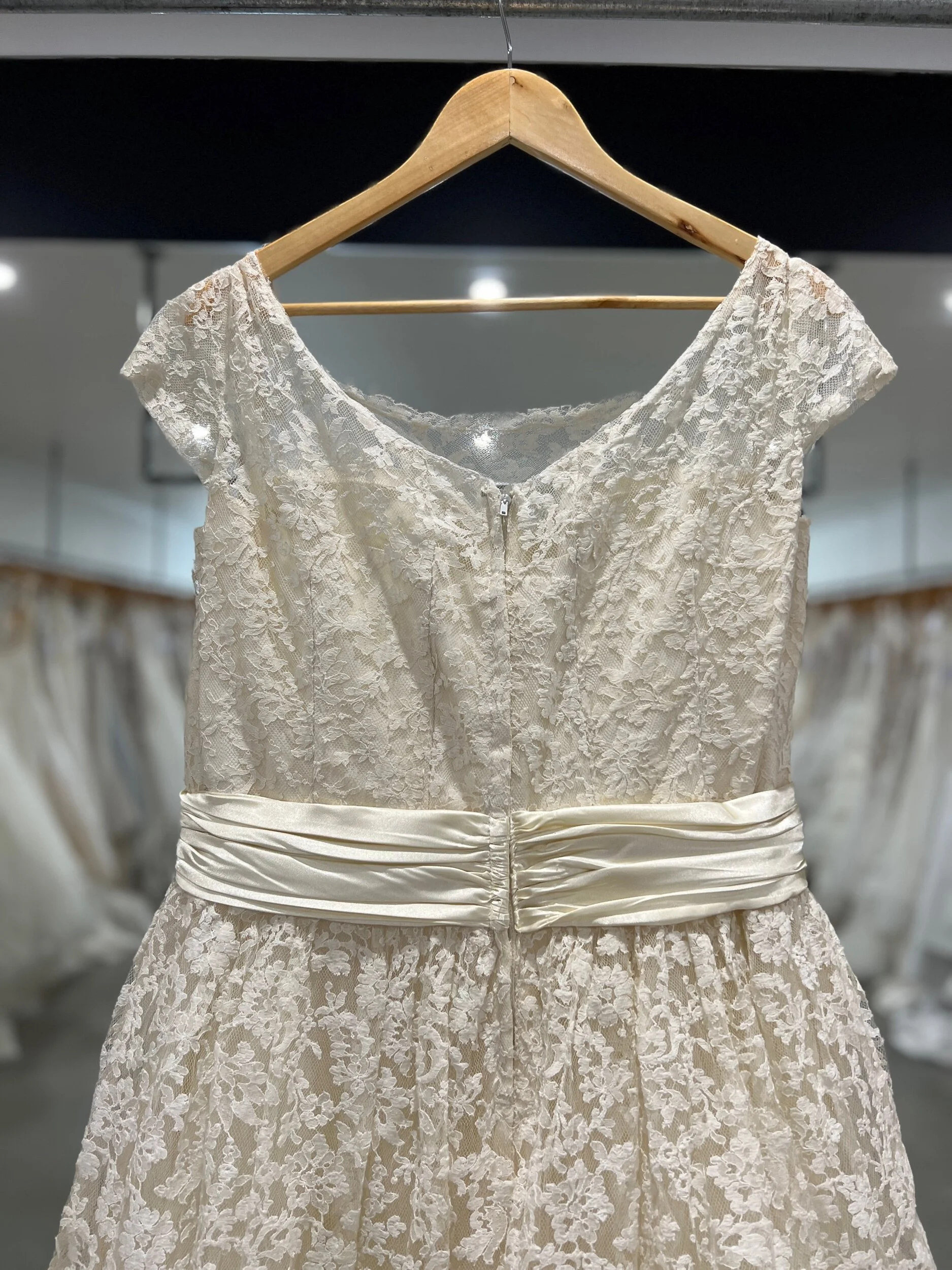 ABD2E095-D0E7-46BA-B9F2-E8F14E2F63B8