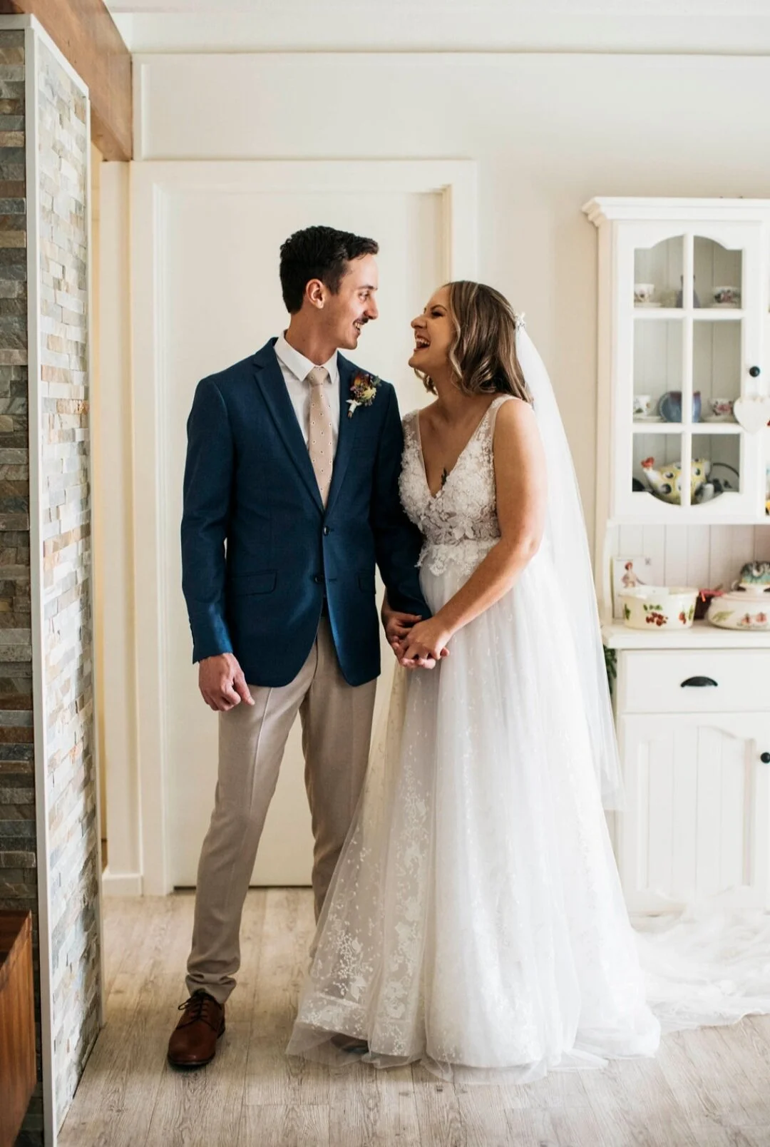 64ED09F7-B6D6-4764-A8E8-8AC0EE92D8BC