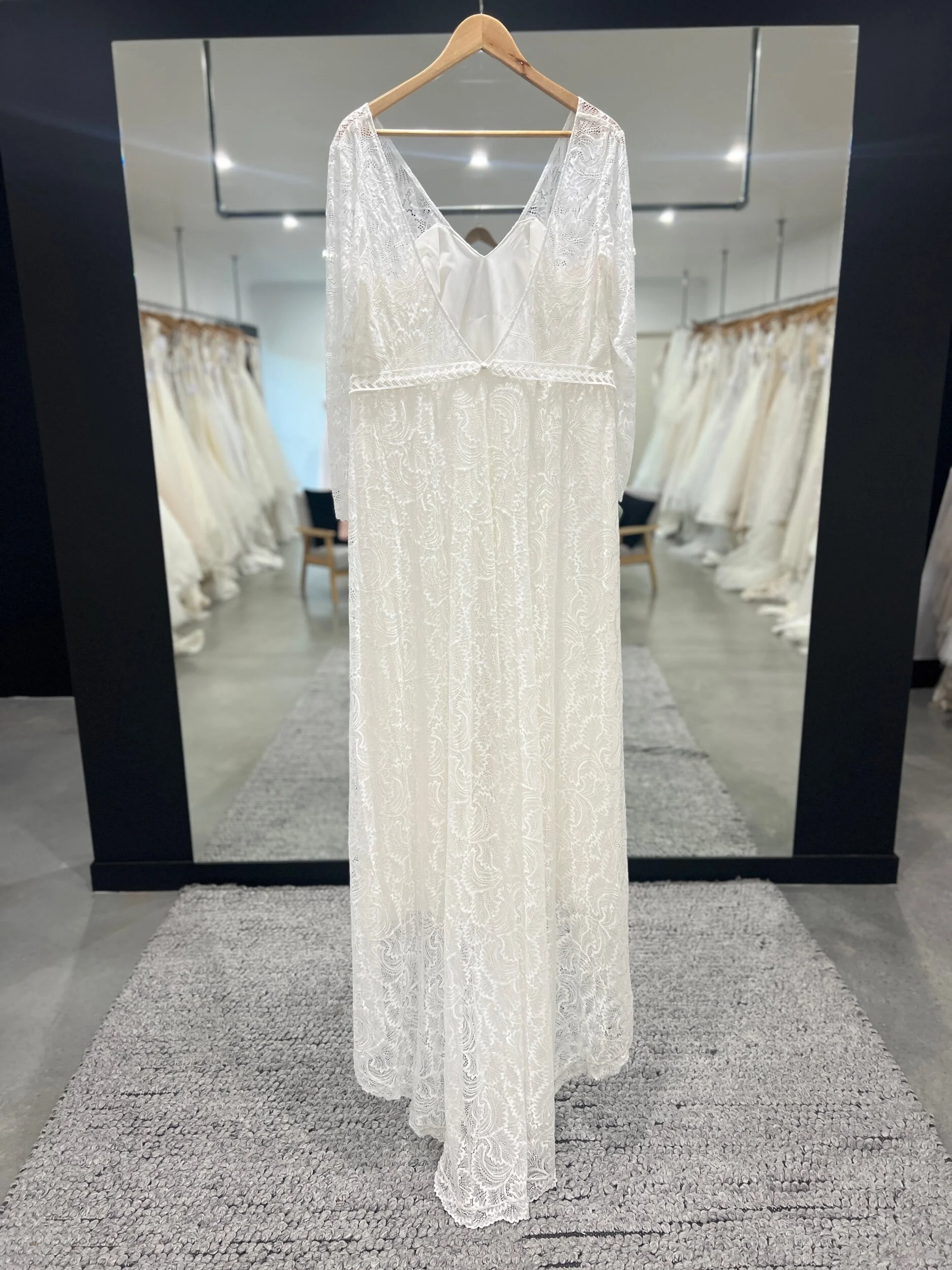 5B5DDF23-215E-46D5-86B9-9C9A8A1F93D3