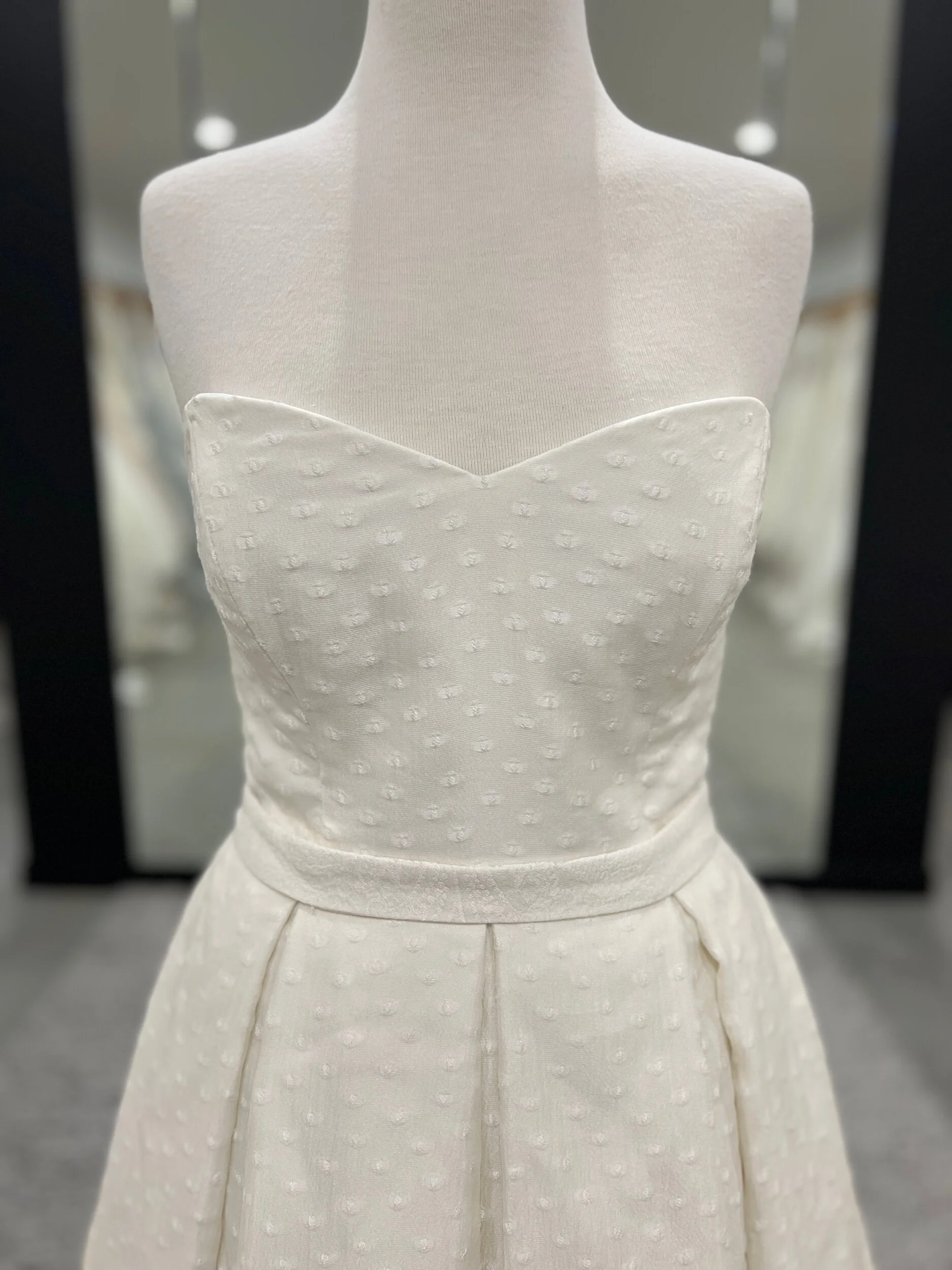 94C30CFF-CB04-400A-B756-47645CAE053E