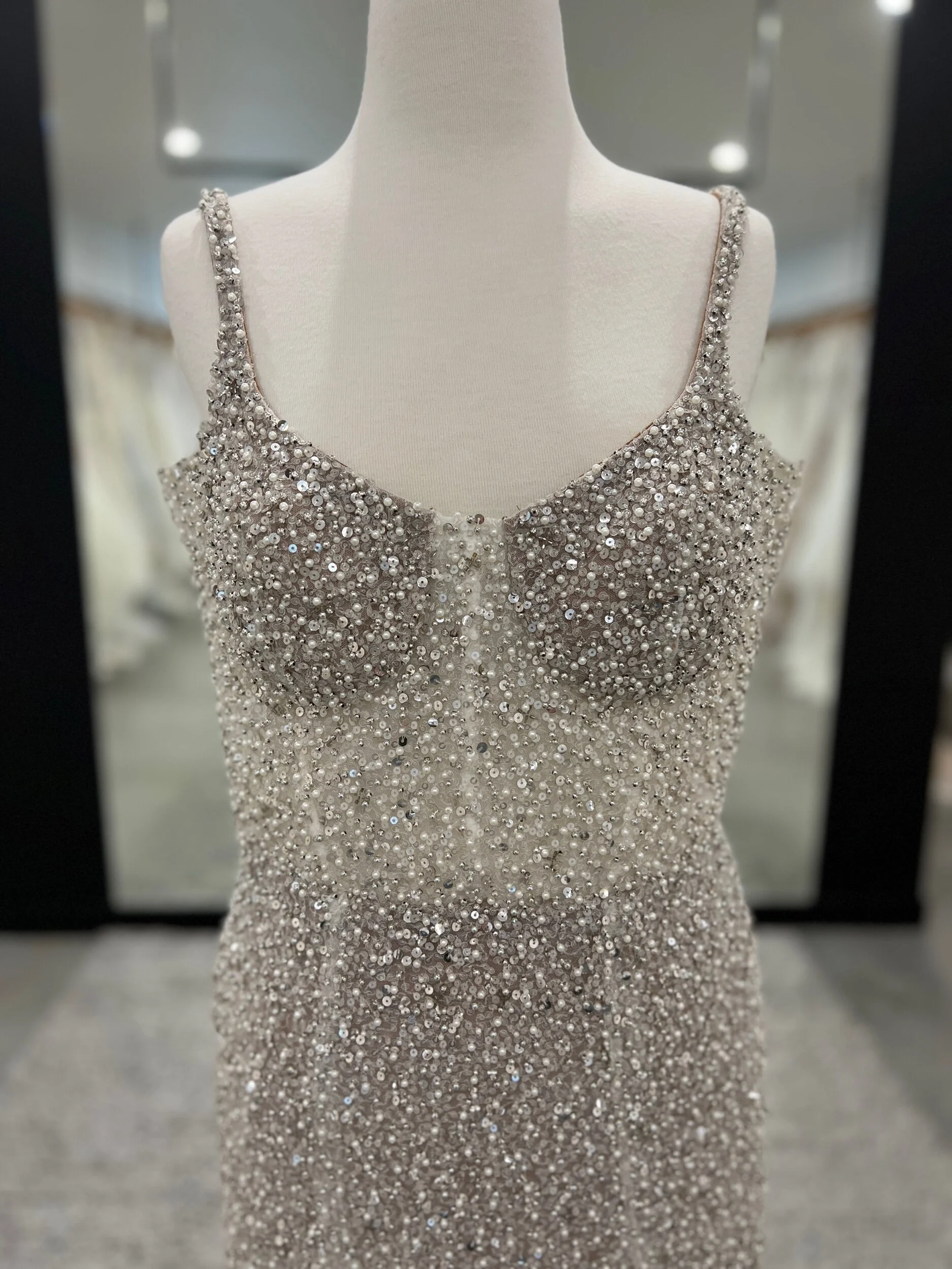 A1A3AF09-CFF2-4E2E-AC2A-2AF38521114E