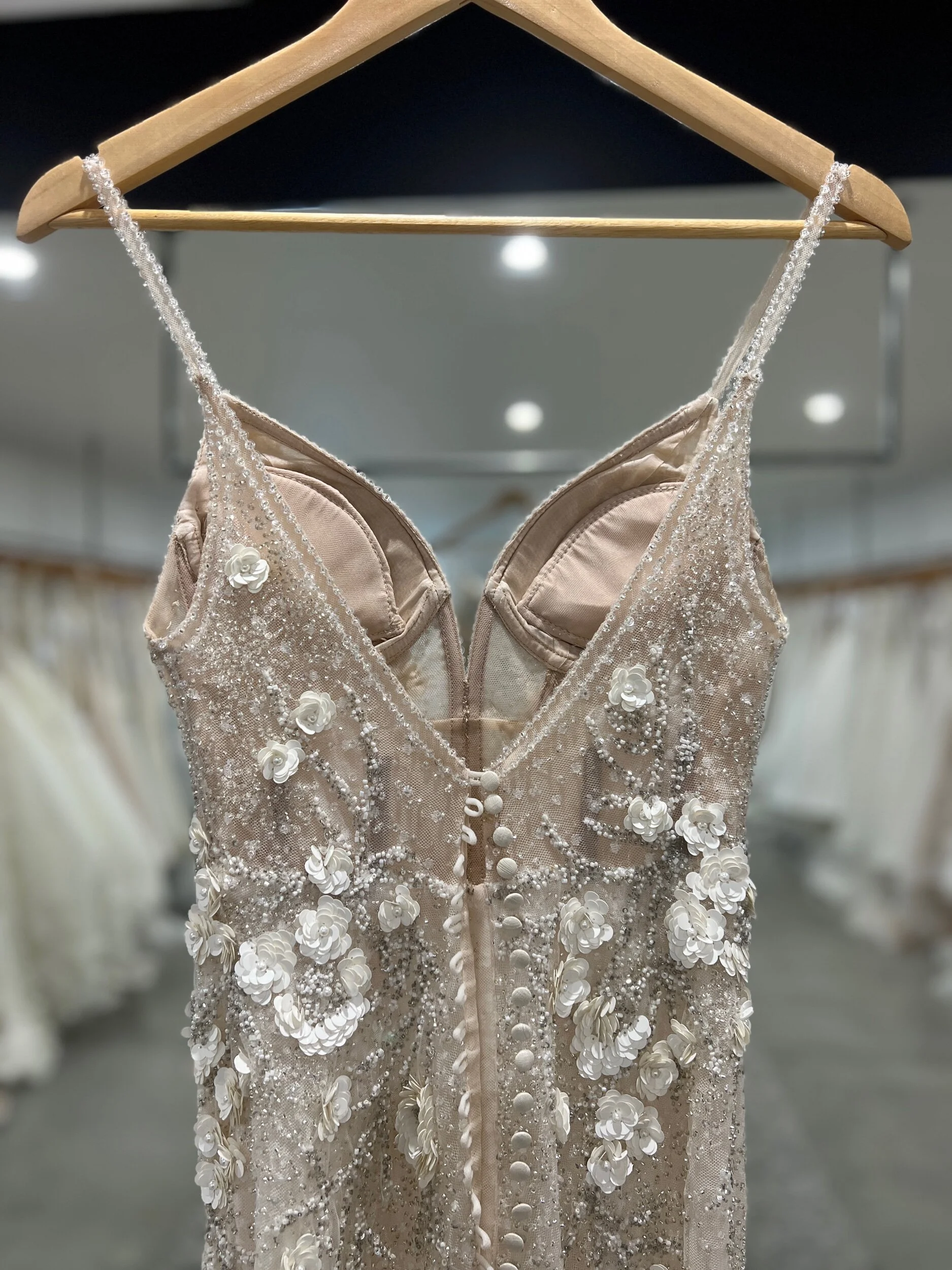 9308F944-3D26-4C5E-924E-17A3436101DA