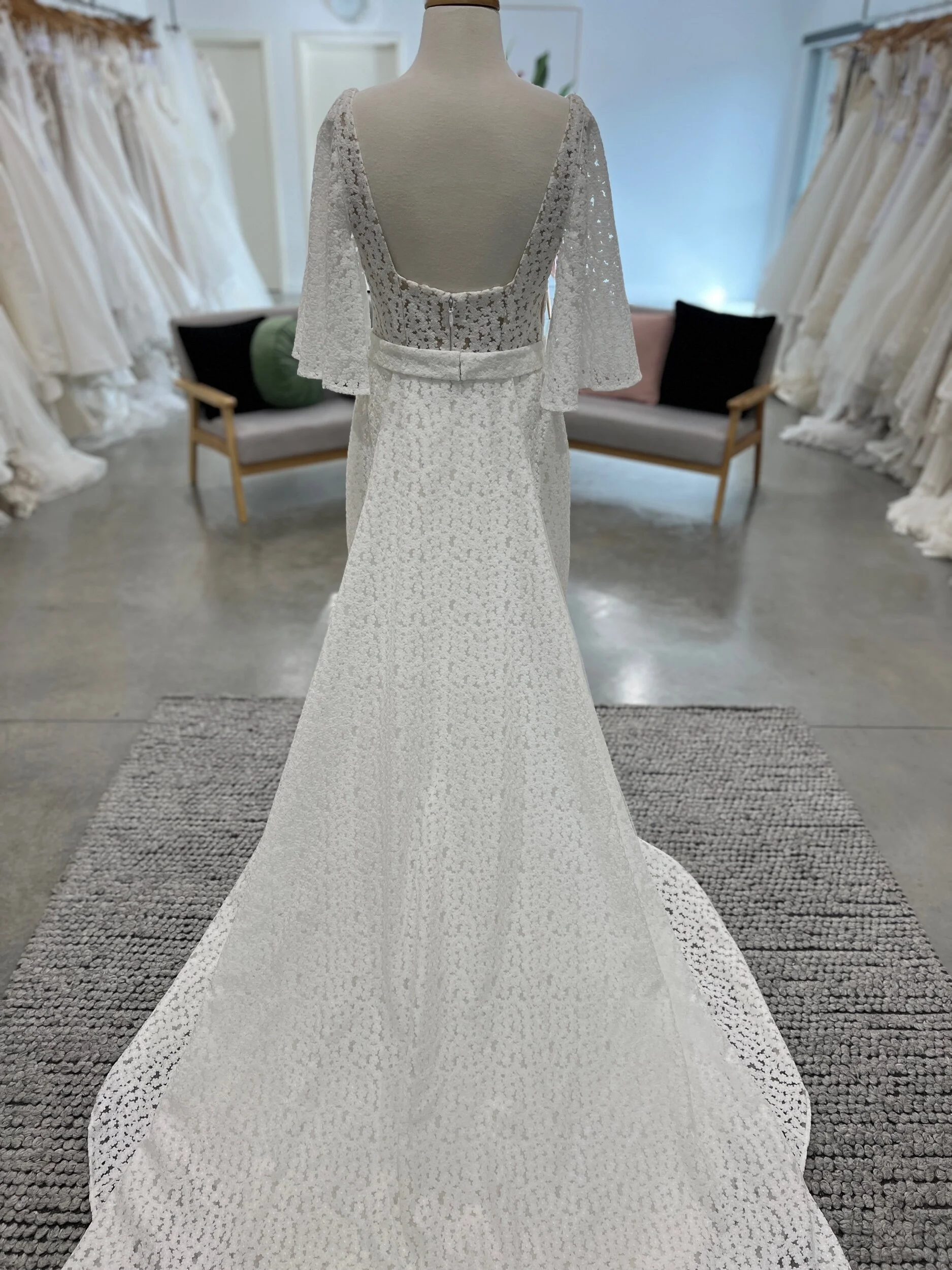 AE2750B7-DD66-44DE-AAD8-2D6DF692FD66