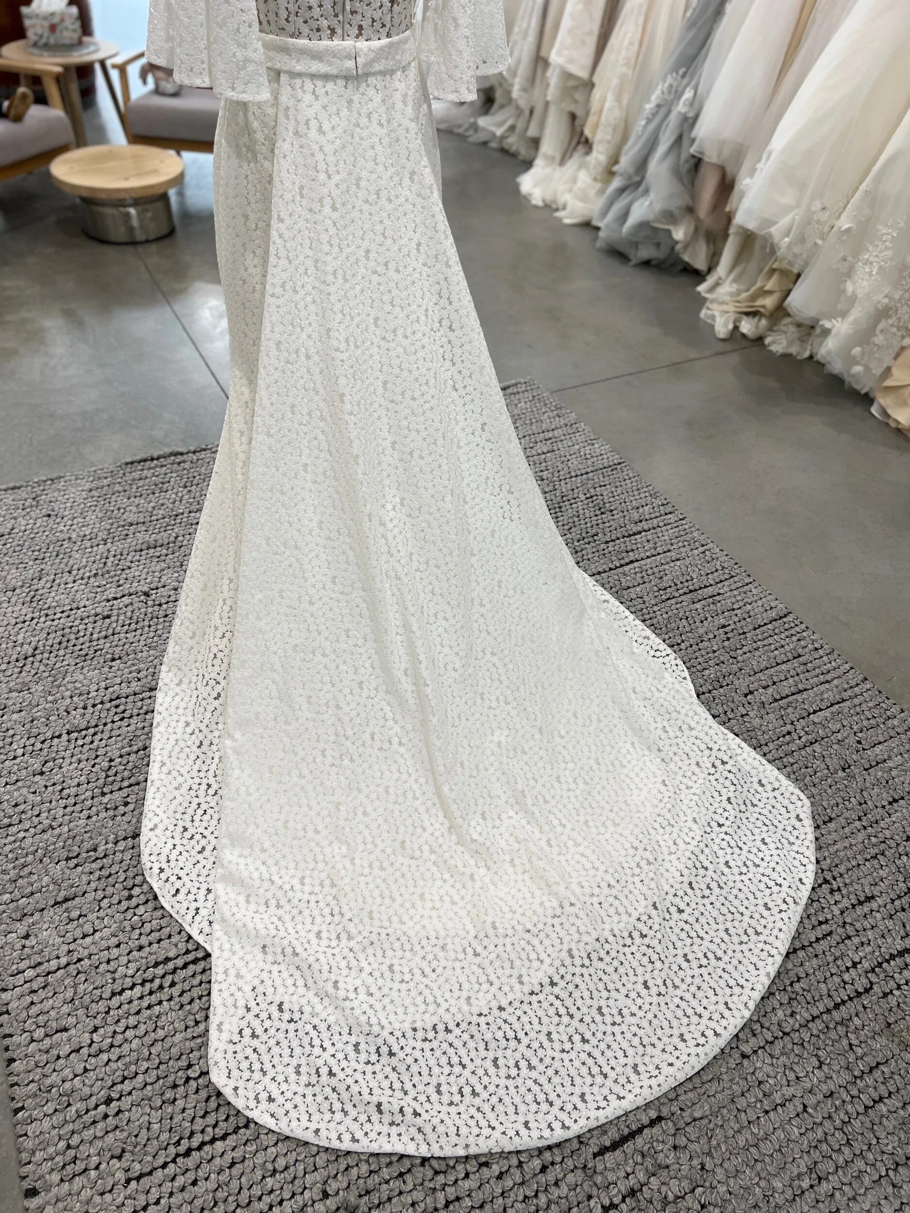 AE5A8D54-832F-4350-BB84-FEDD9C14209E