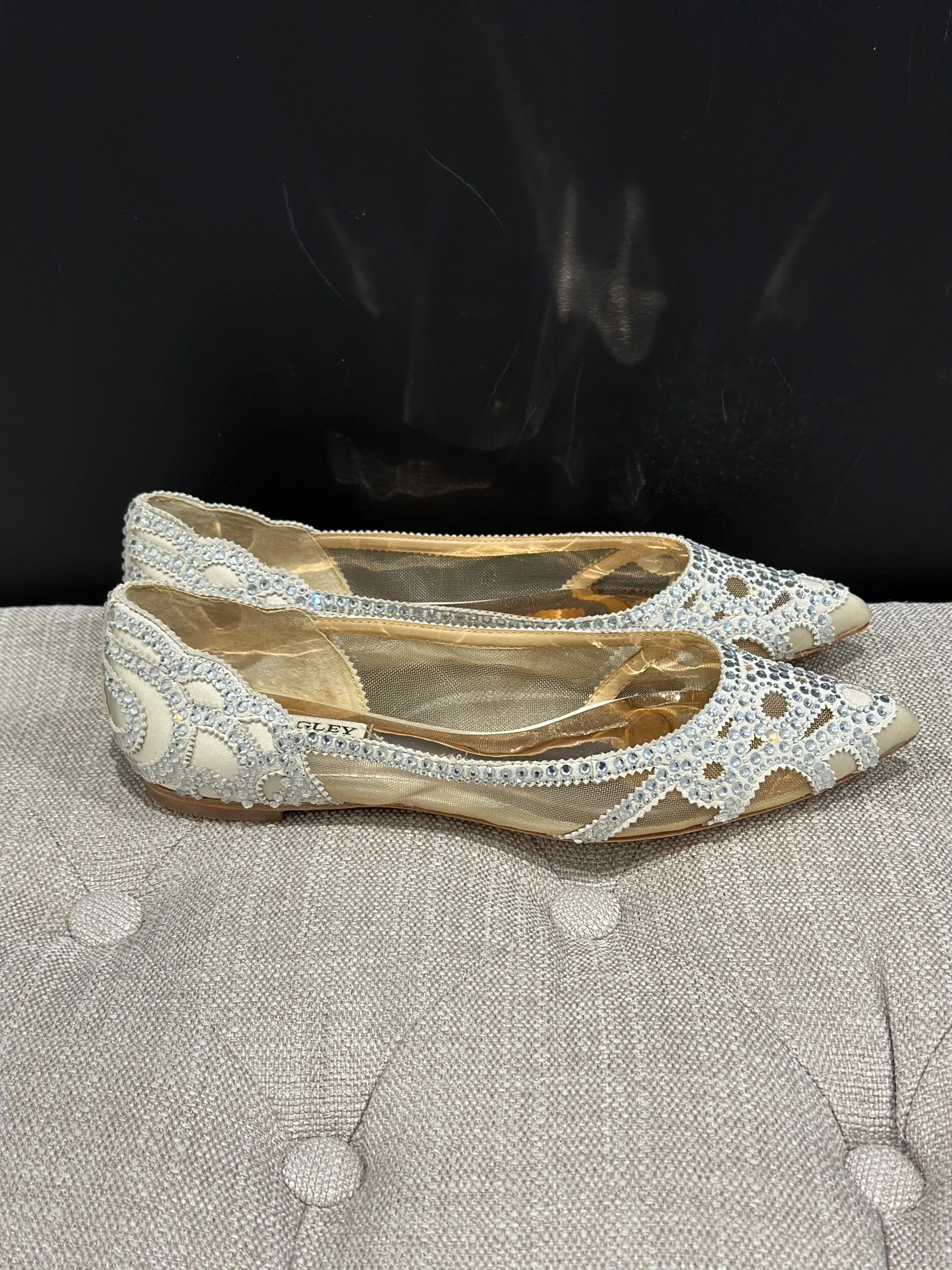 838C41B1-40CF-4B8E-ACC7-D27C00355DBB