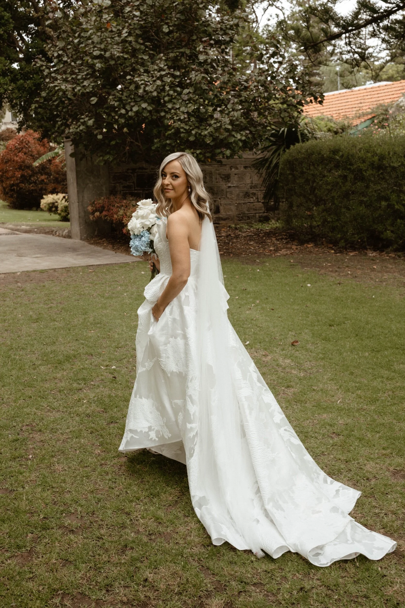 4D03DE05-ECA1-4CA7-B924-69AB75CAE761