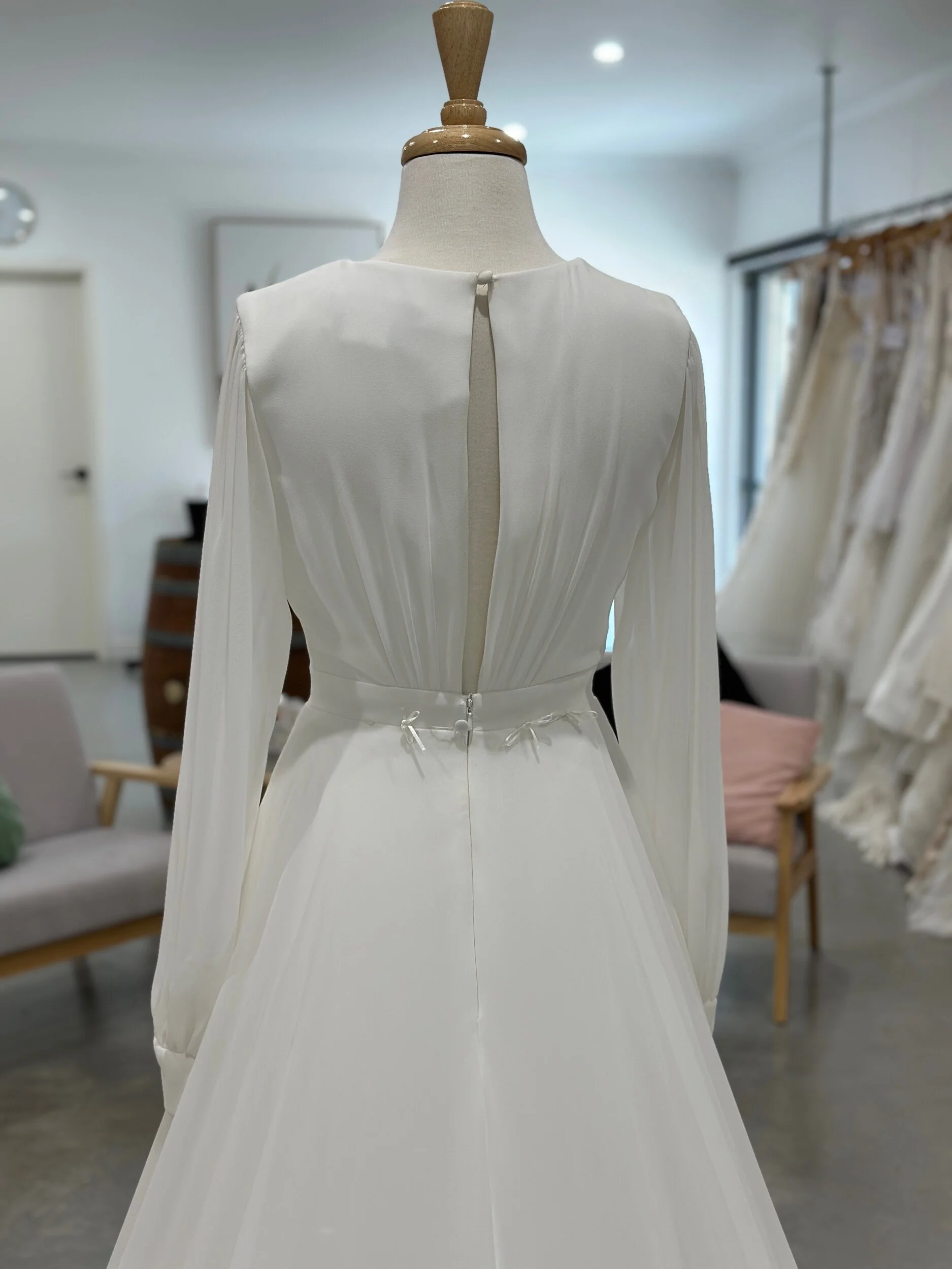 7E9049B8-6178-48CC-AE61-4B72D3C72F8D