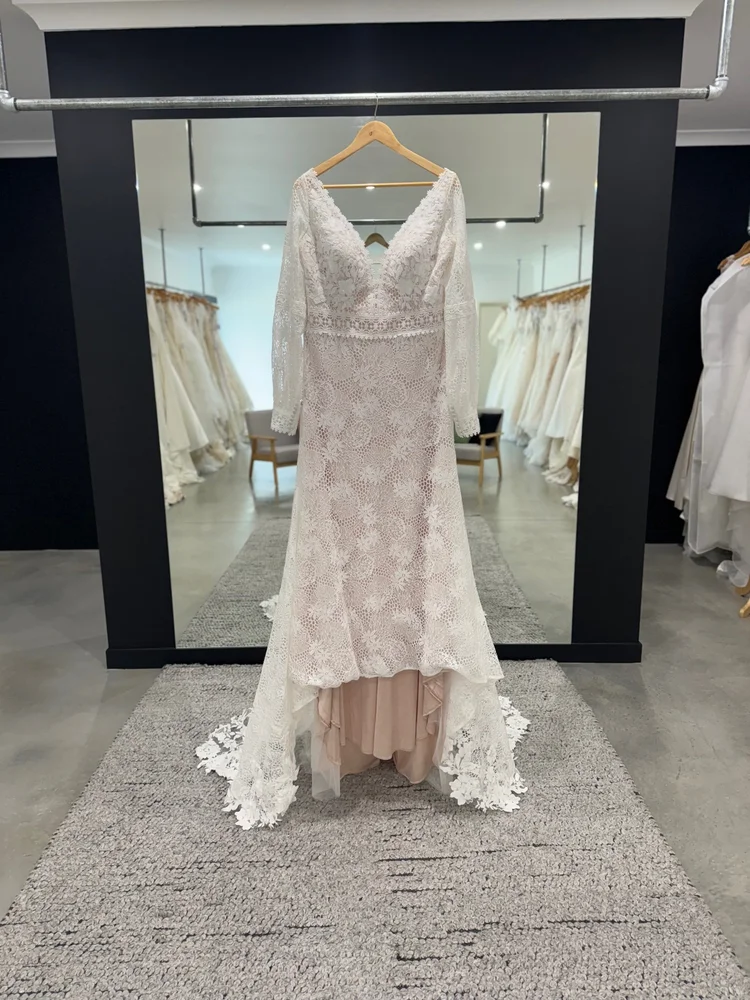 Wedding Gowns 16-18 Little Bird Bridal Wedding Gowns 16-18 Little Bird Bridal