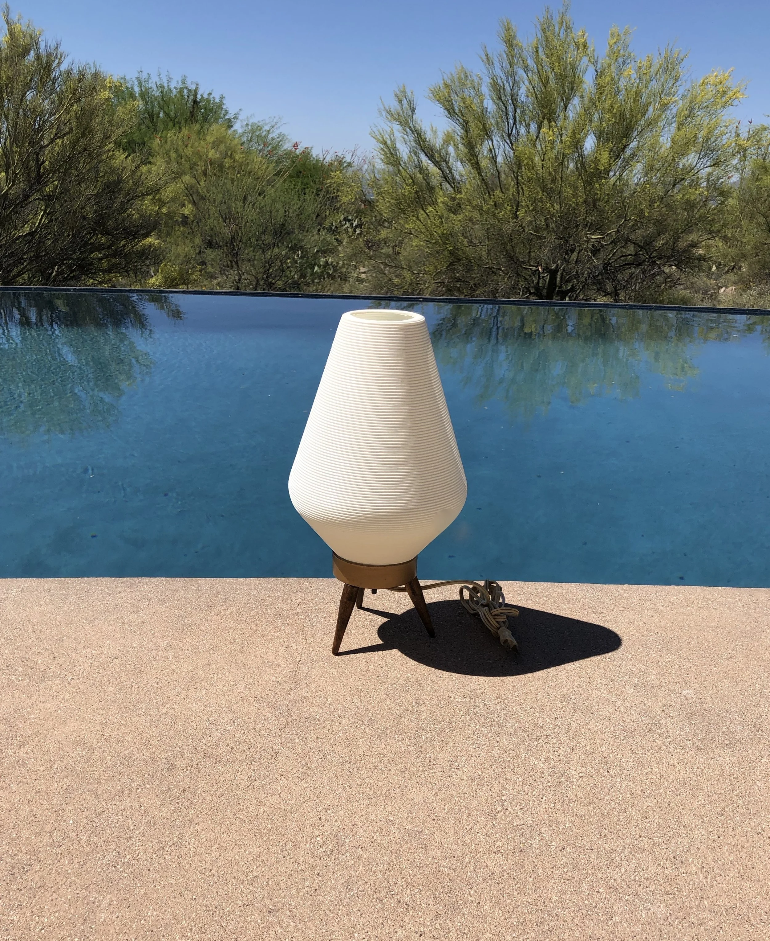 Mid Century Atomic Tripod Beehive Lamp