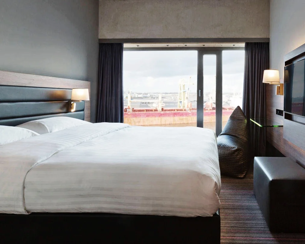 amsox-guestroom-0009-hor-wide.jpg