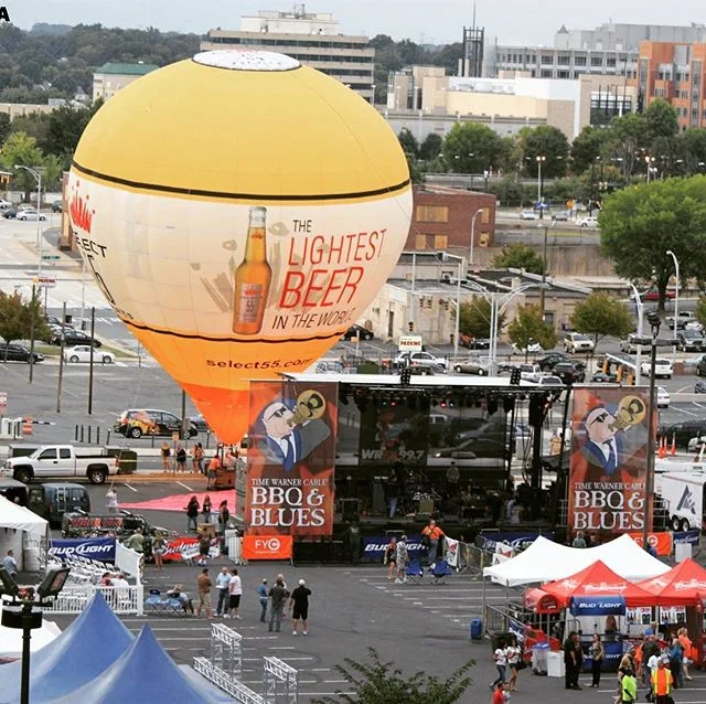The Bud Select 55 balloon gets ready for an outdoor concert. #hotairrize #eventmarketing #experientialmarketing #marketing