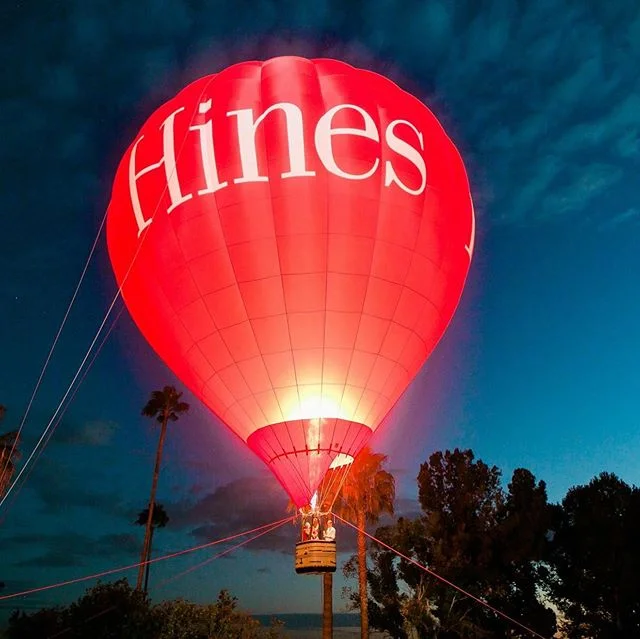 A tether holds a balloon in place but allows small ascents to 75-100ft and its great for getting lots of people a taste of a balloon ride. .
.
.
.
#hotairrize #experientialmarketing #hotairballooning #marketing #hotairballoon #ballooning #branding #b