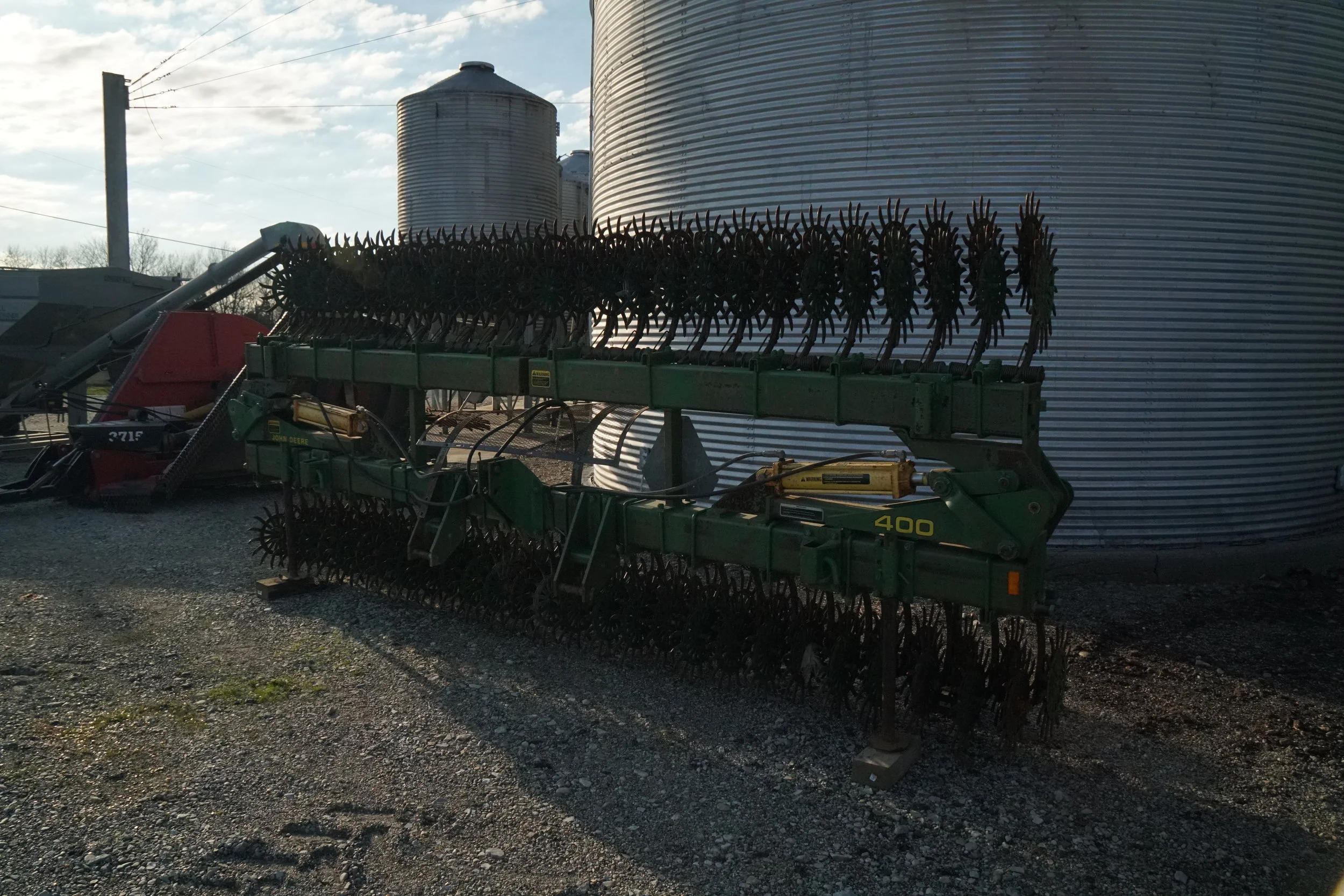 JD 400 30’ ROTARY HOE, FLAT FOLD