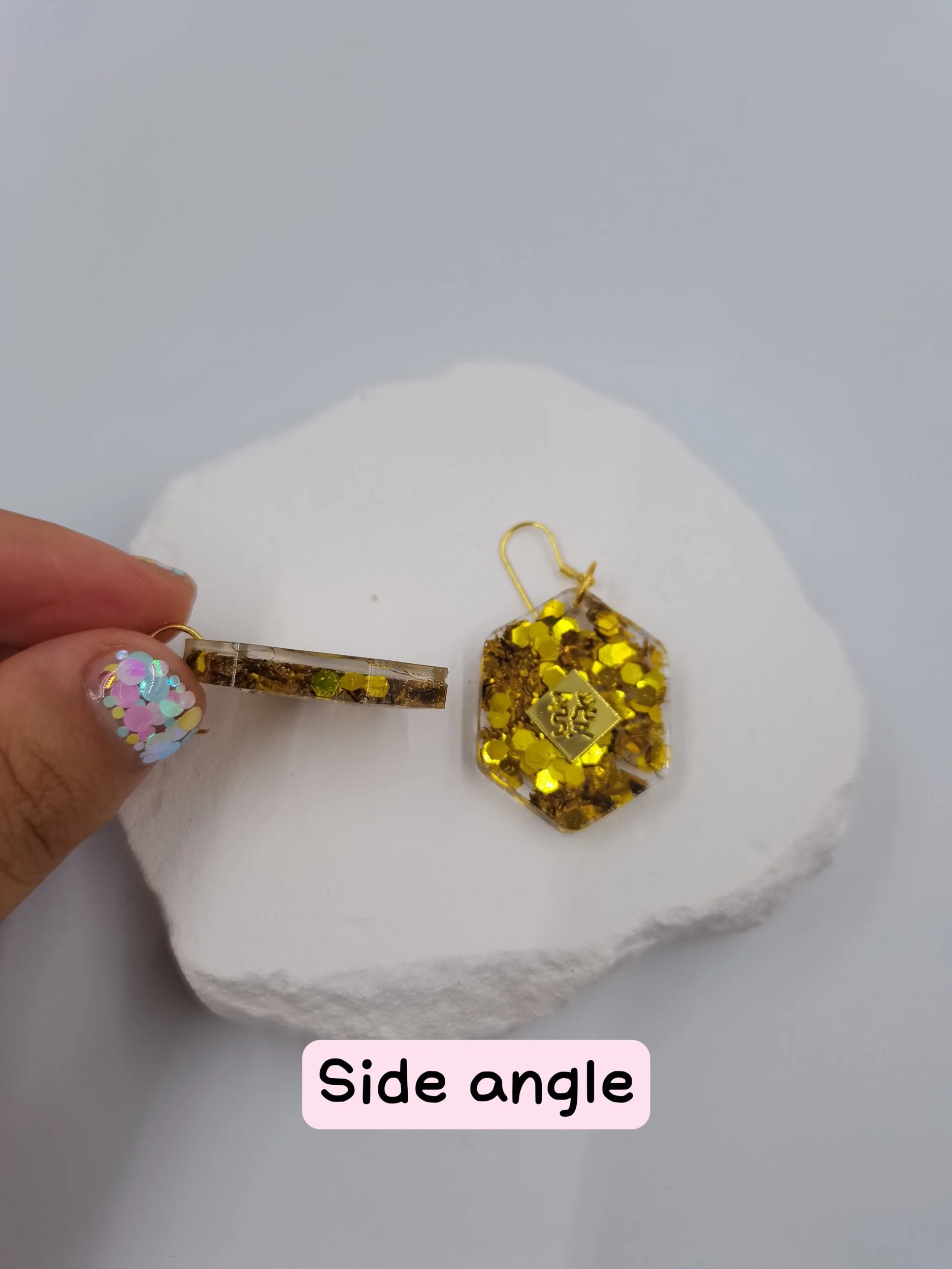 3BFF1F7B-9F52-4A01-9F23-7E5BEA08F258