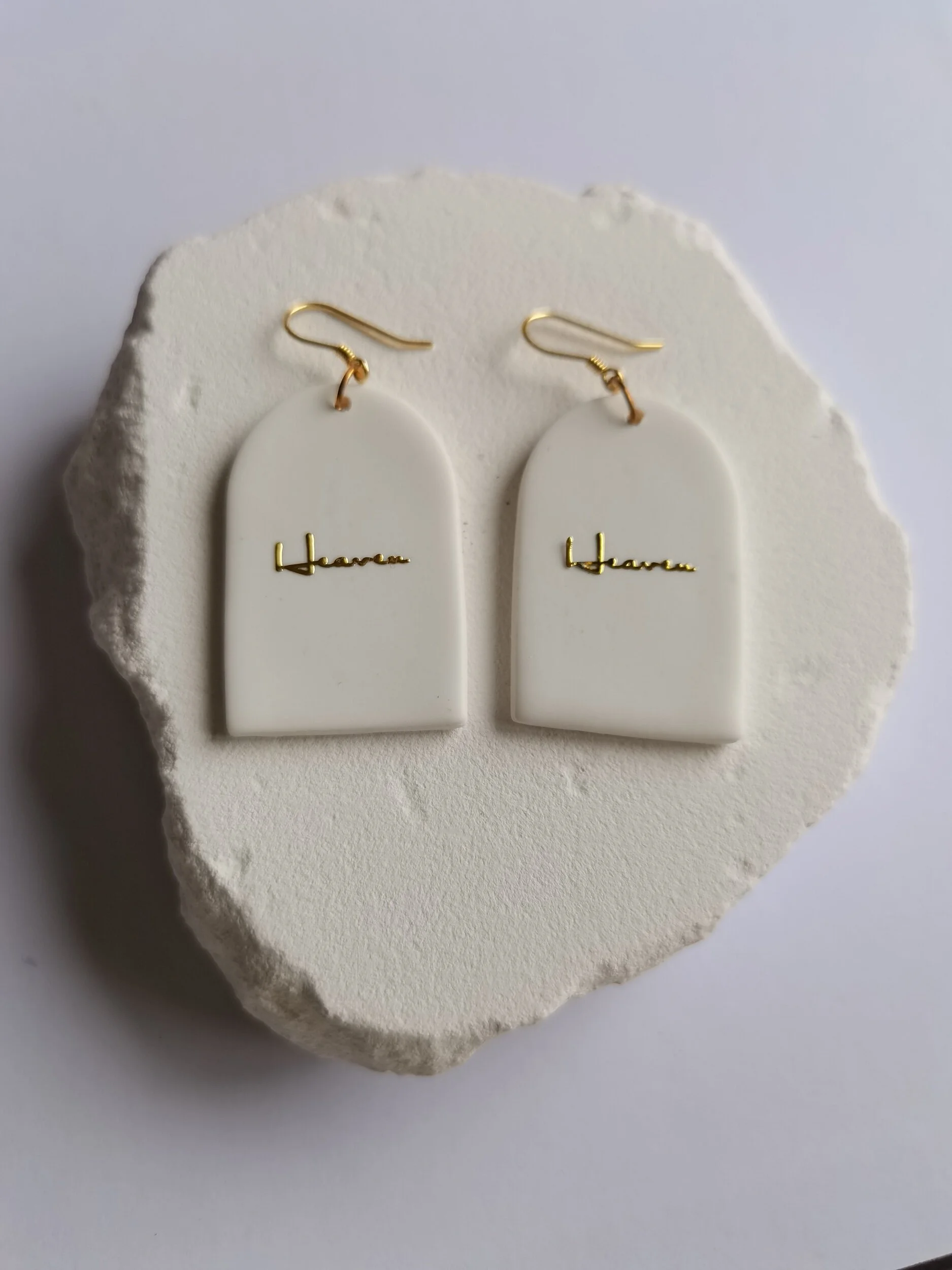 34CB3144-E09B-477A-A2E5-86D47689011B