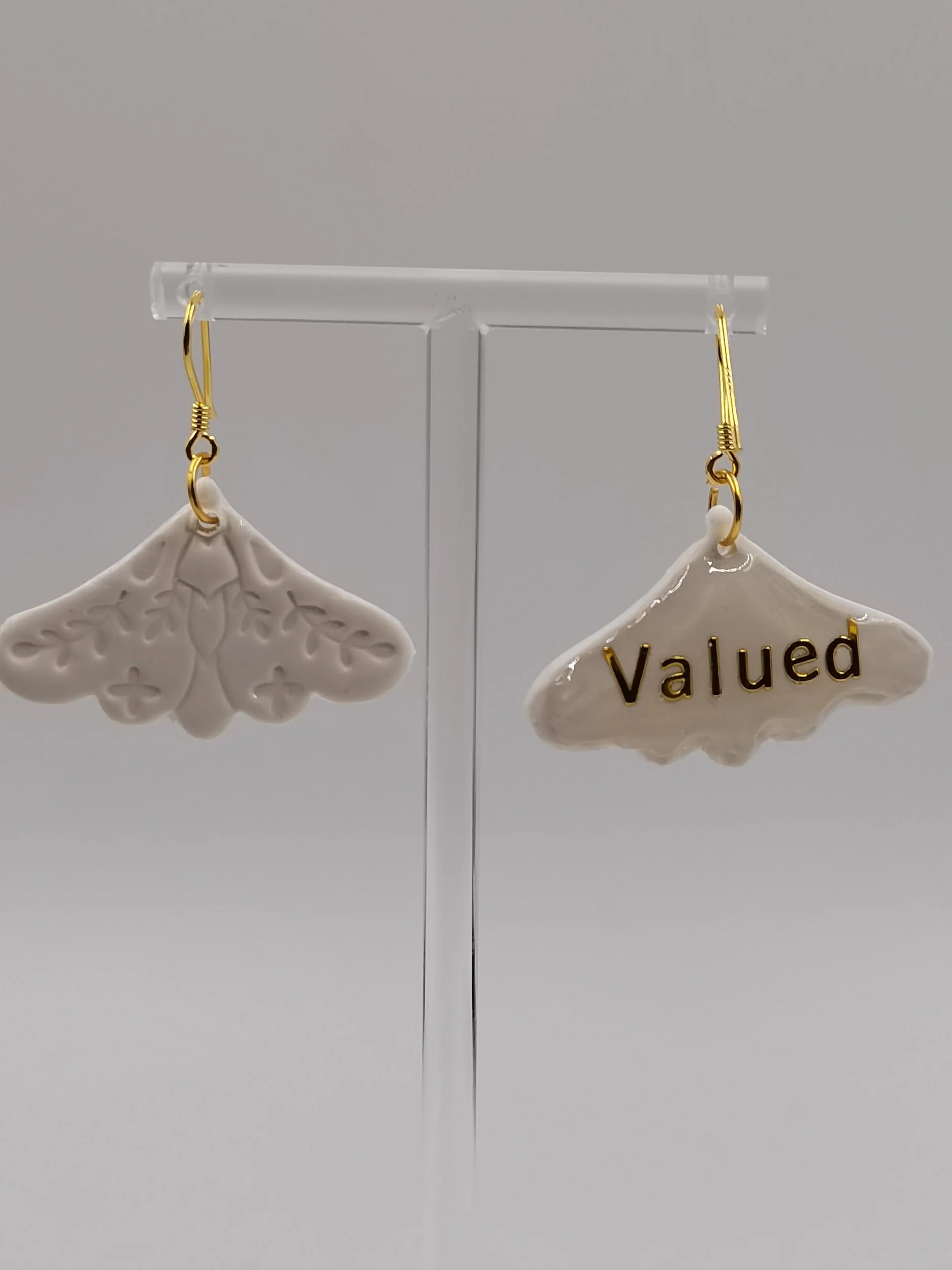 E7A1CD74-AAF0-4D88-B66F-6DA1E8BF6A47