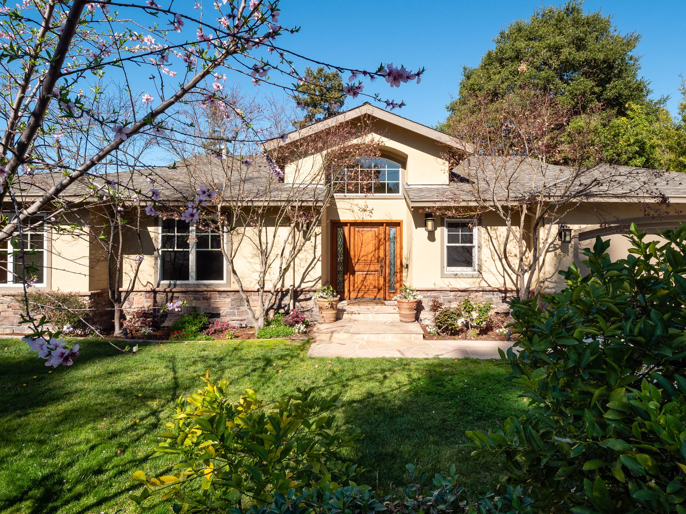 866 San Jude Street