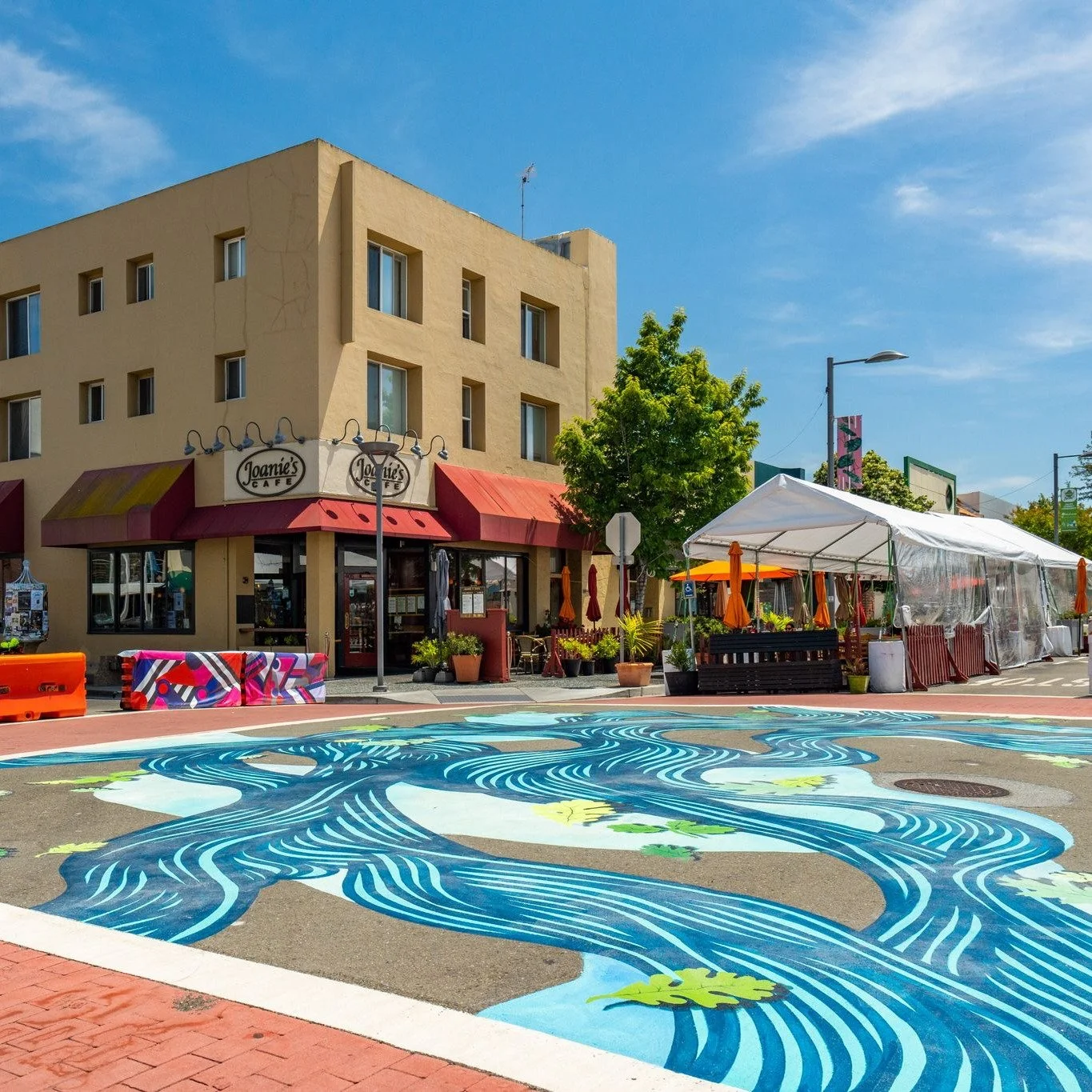 Today we are spotlighting Palo Alto&rsquo;s California Avenue business district. This centrally located area just a few blocks from the Stanford campus, has a unique community feel with parks, boutiques, eateries, and stores all within six blocks. Vi