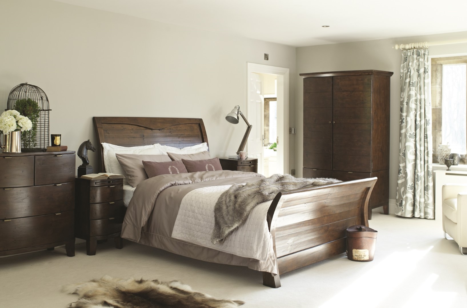 freestanding bedroom furniture