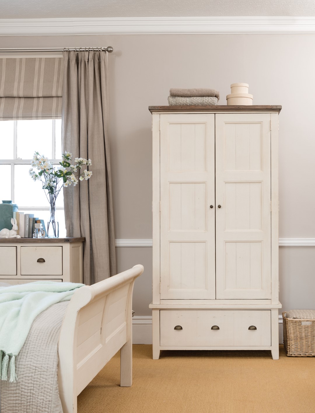 freestanding bedroom furniture