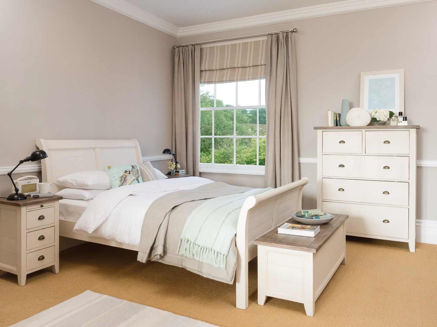 Cotswood Bedroom (1) (Large).jpg
