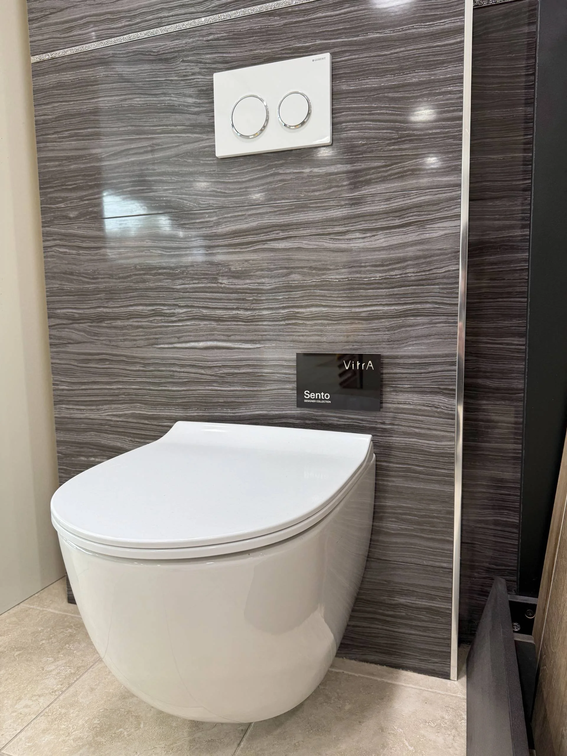 Vitra_Sento_Geberit_Frame_Ex_Display (5).JPG