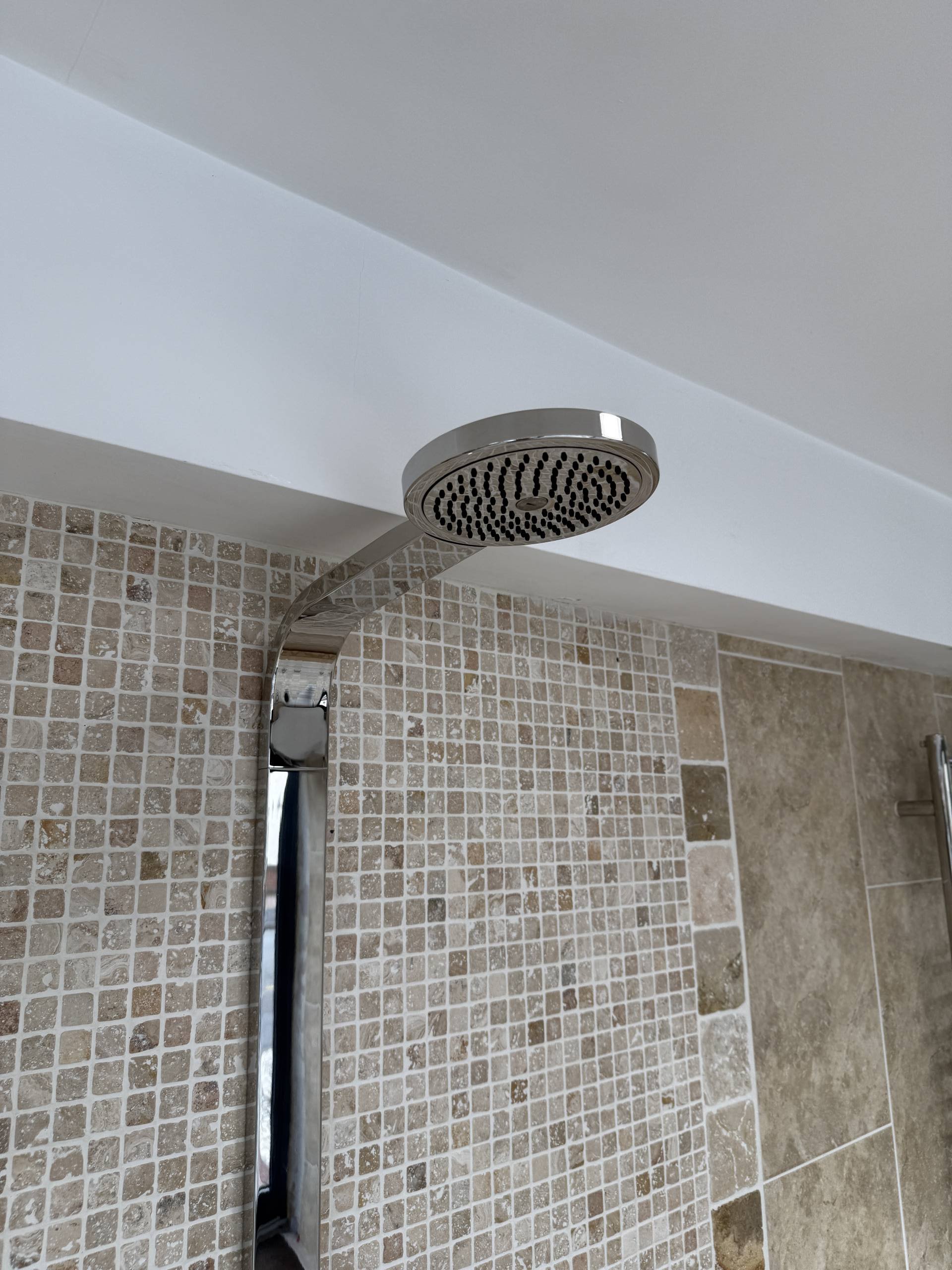 Roca_Atai_T_Shower_Ex_Display (1).JPG