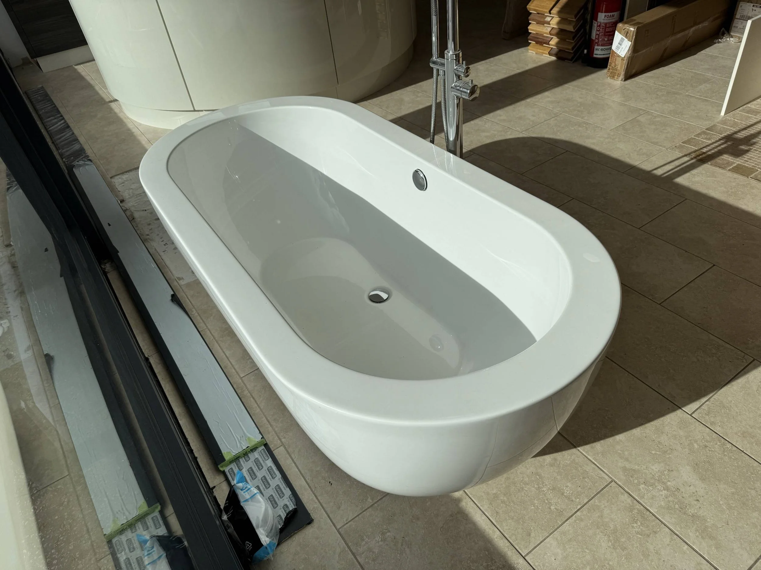 BC_Ovali_Ex-Display_Bath (4).JPG