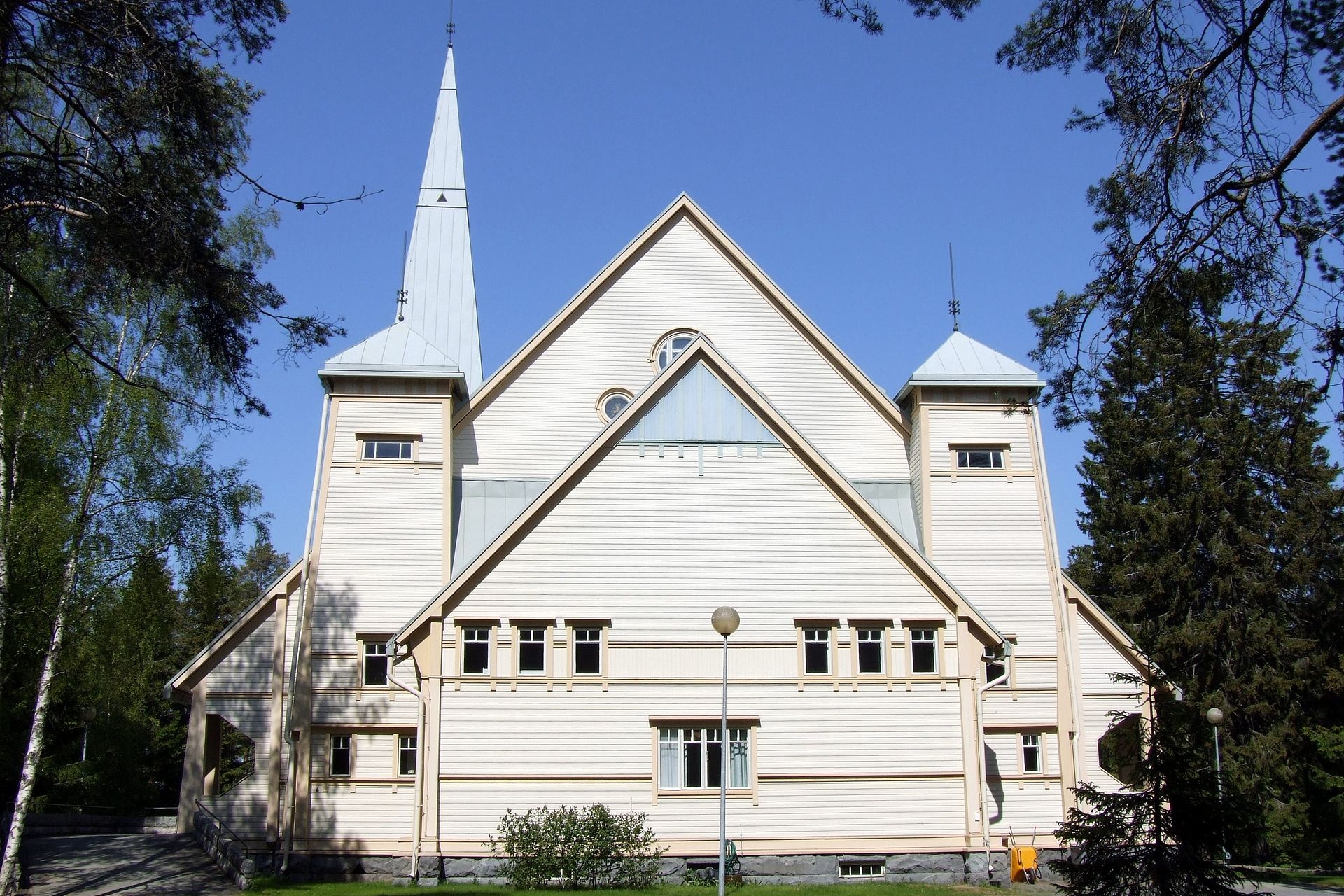 Oulujoki_Church_20060613.JPG