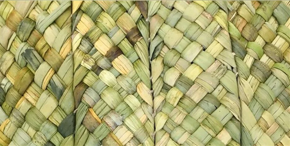 weaving-rush-plaited-mats-living-levels