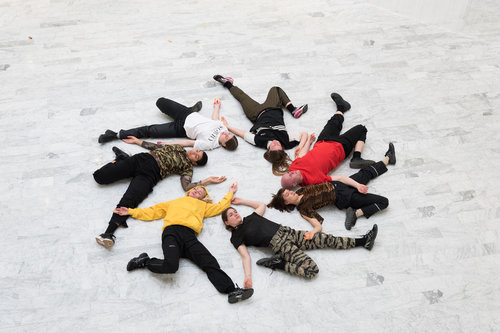 Zombiehånd performance by Anne Nora Fischer and Anna Moderato. Photo by David Stjernholm.