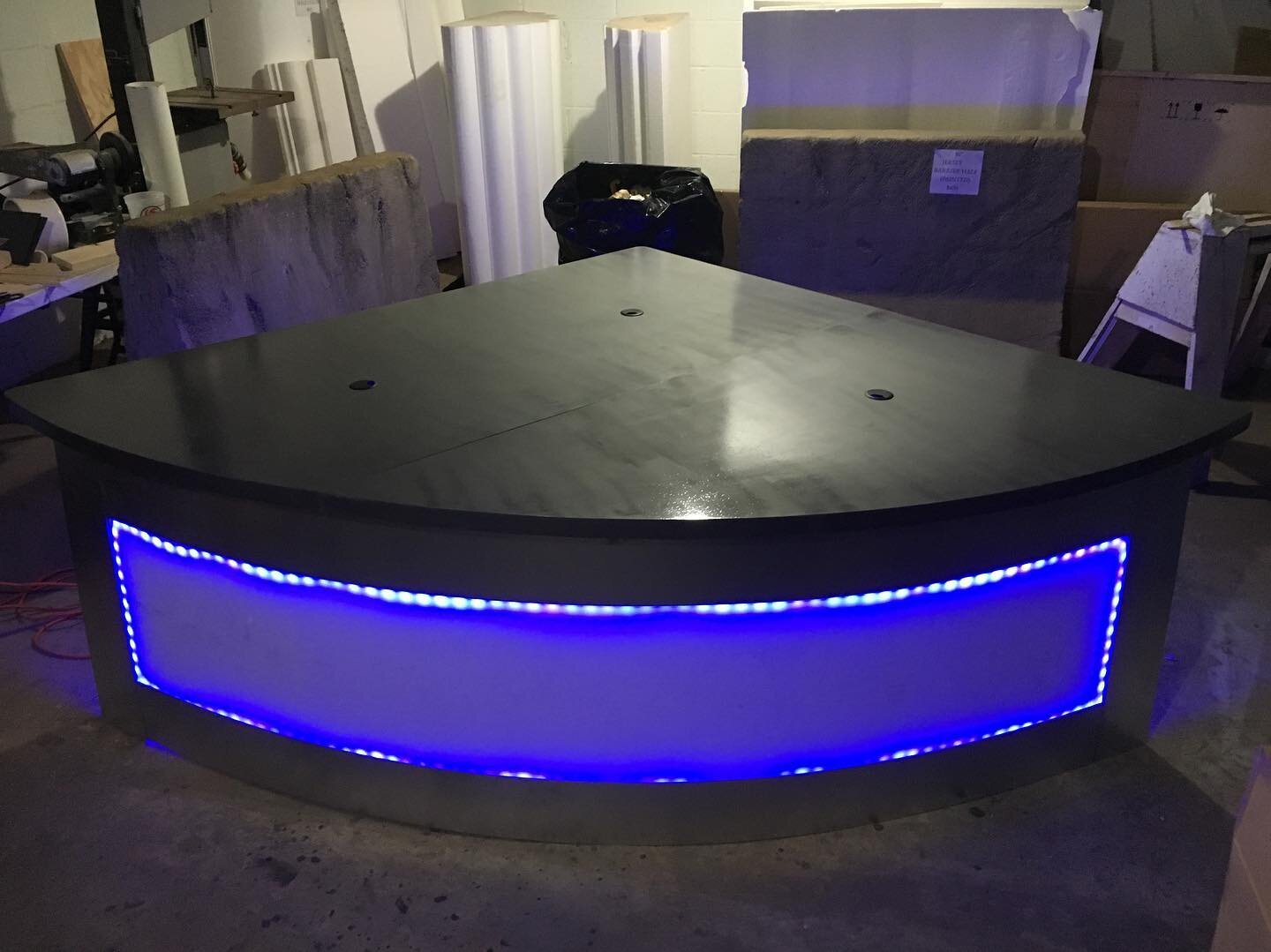 Earlier this month we had the opportunity to make a custom discussion table for @dialitdownpod podcast.
.
.
.
#customfabrication #podcast