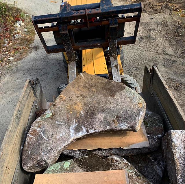 Thank you @rockportcutgranite &amp; @capeannreclaimedgranite for this beautiful load. #reclaimedgranite #fieldstone #nativestone #capeanngranitejohnsonsquarry #stonework #stonecraft