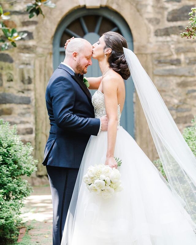 This first look photo from @birdsofafeatherphotos of our bride and groom Bethany and Barry is one of our absolute favorites! #vaweddingplanner #vaweddingplanners