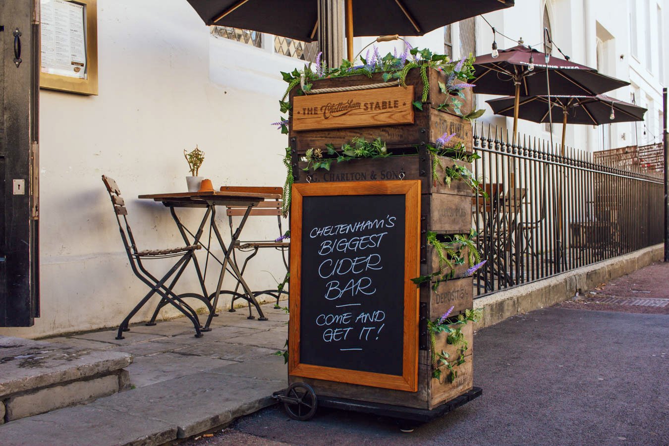 𝗧𝗵𝗲 𝗦𝘁𝗮𝗯𝗹𝗲 - Restaurant Chain