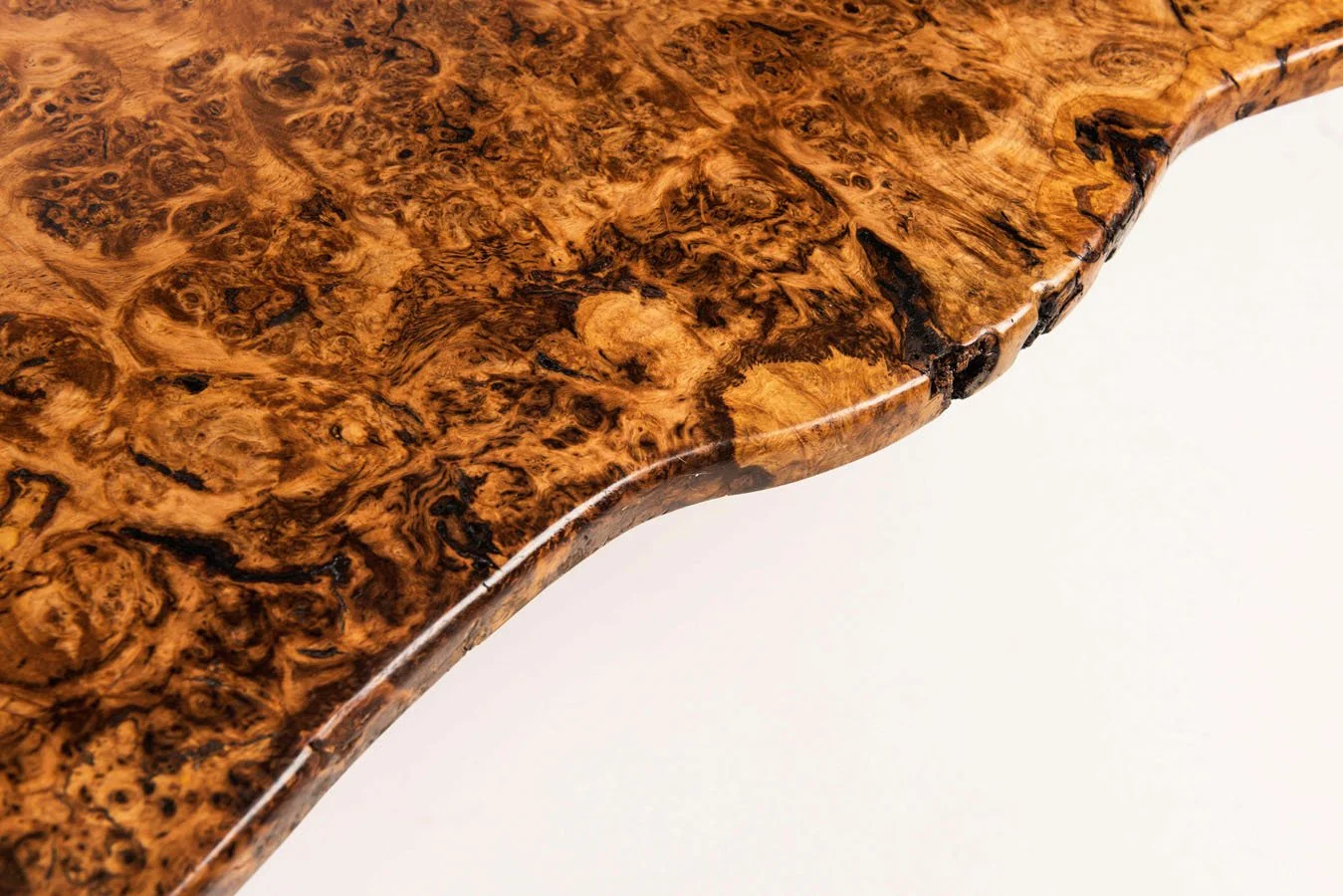 COFFEE TABLE 003fg_1.jpg