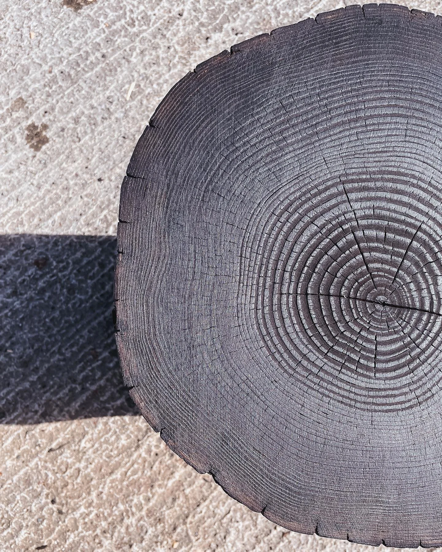 A collection of large Cornish larch tables created for a @dynarghdesign project at @anotherplacehotels 

The larch logs were debarked, levelled, sanded and then charred using a Japanese wood preservation technique called Shou Sugi Ban. The finish is 